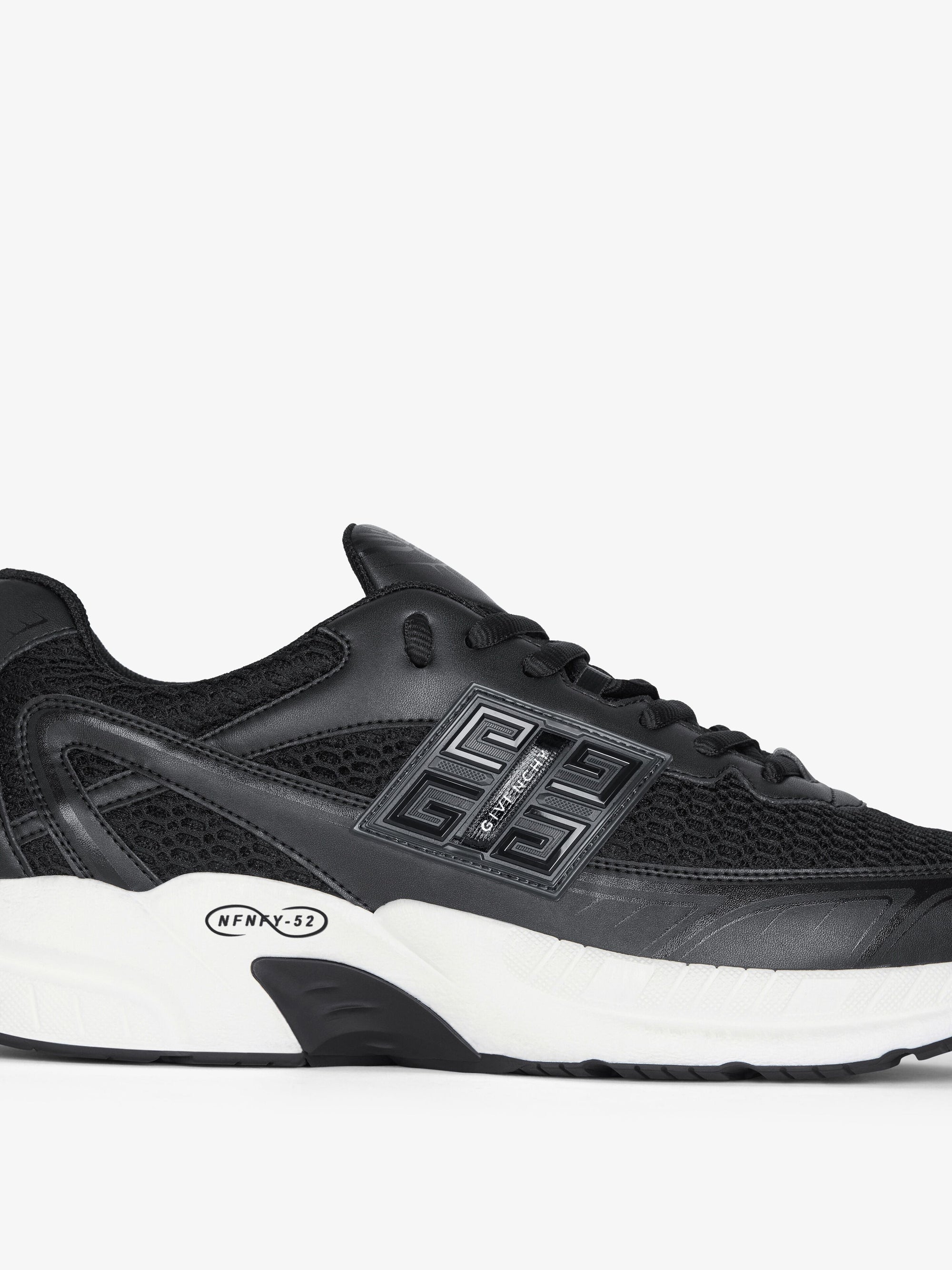 SYNTH.LEATHER/MESH/4G LOGO