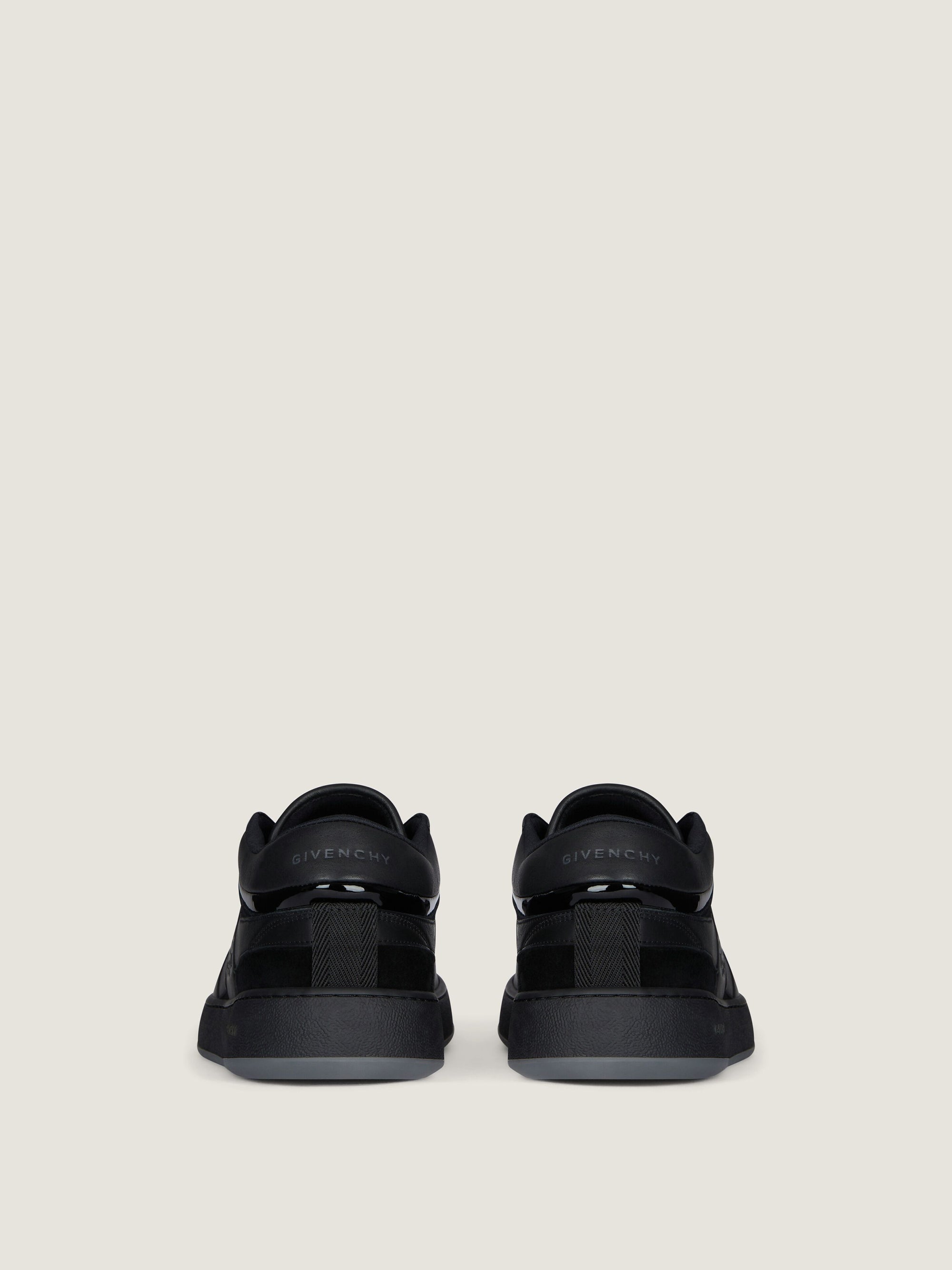 G MOVE LOW TOP LACE UP SNEAKERS