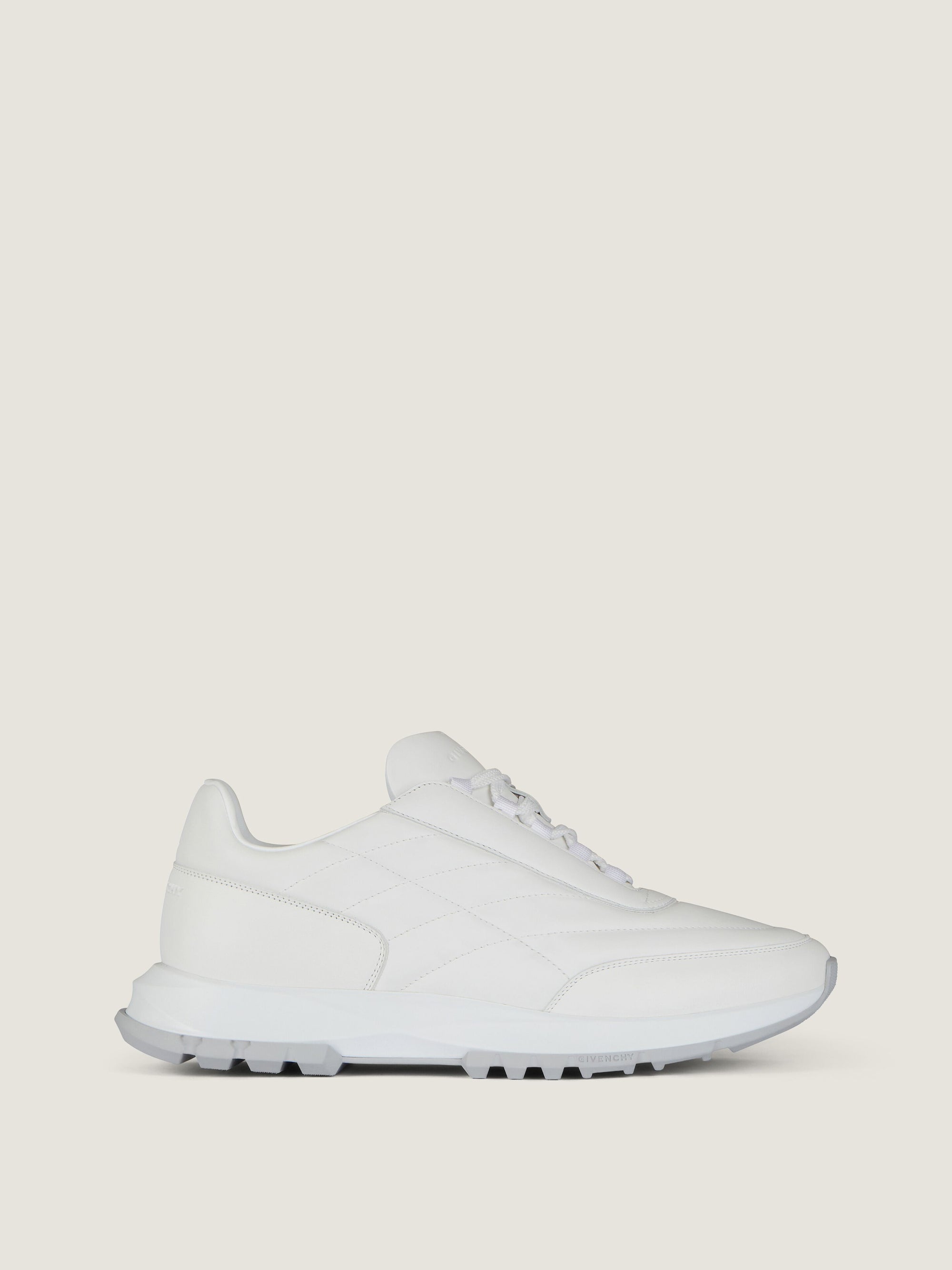 TRAINERS LACE UP