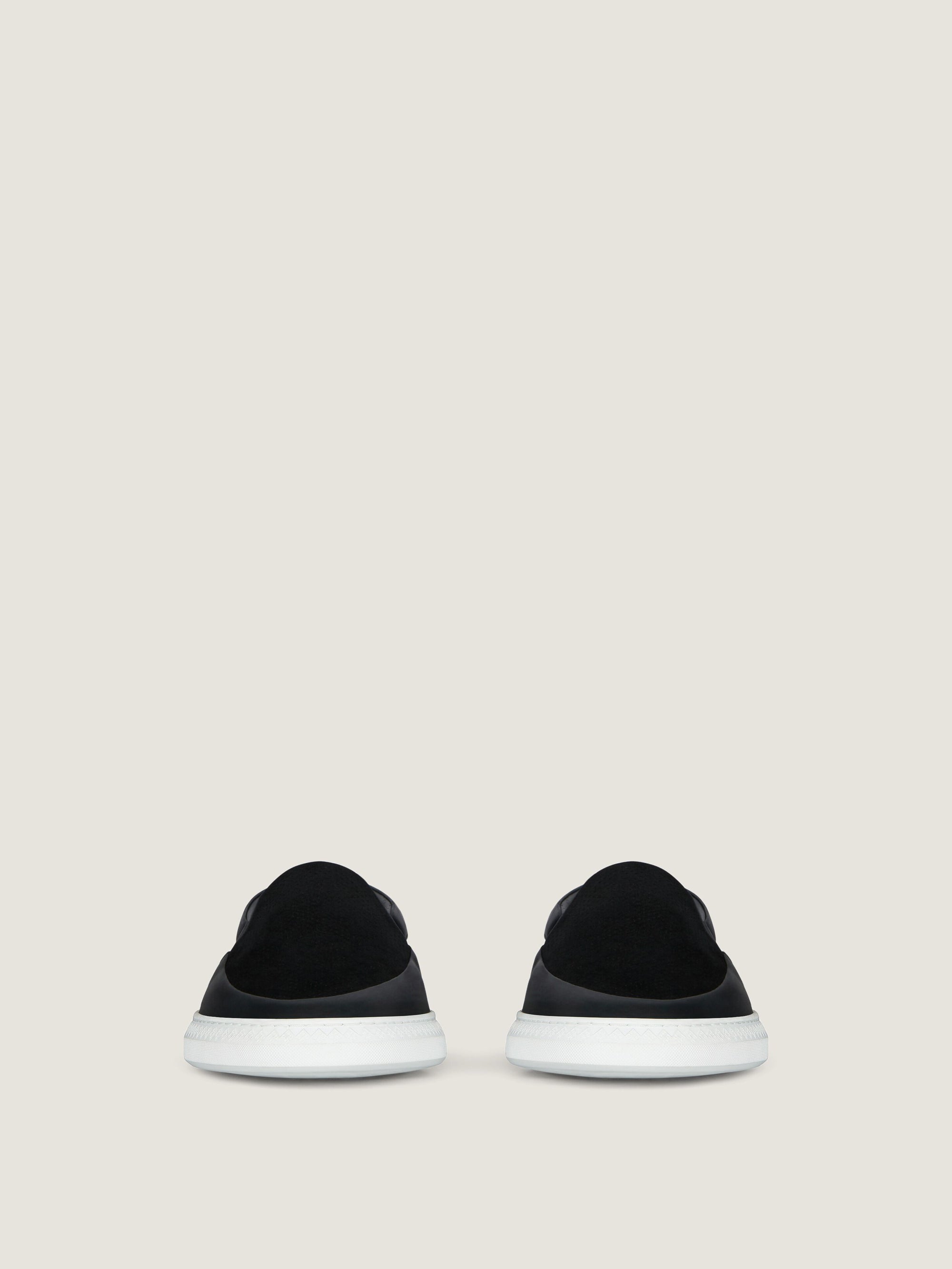 LEATHER / PERFORATED SUEDE