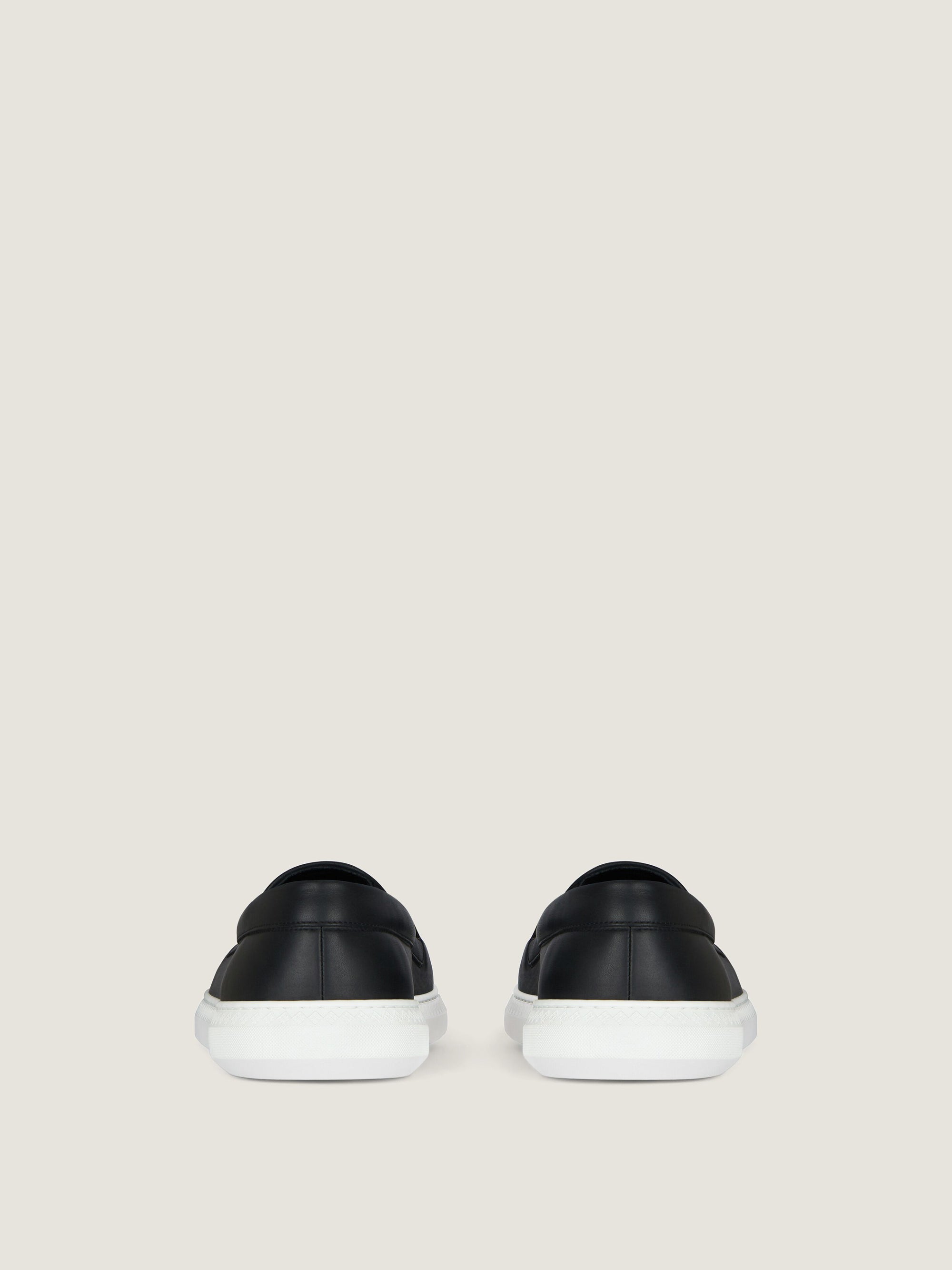 LEATHER / PERFORATED SUEDE