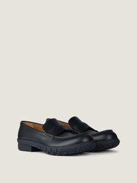 MAT LEATHER/BLACK SOLE