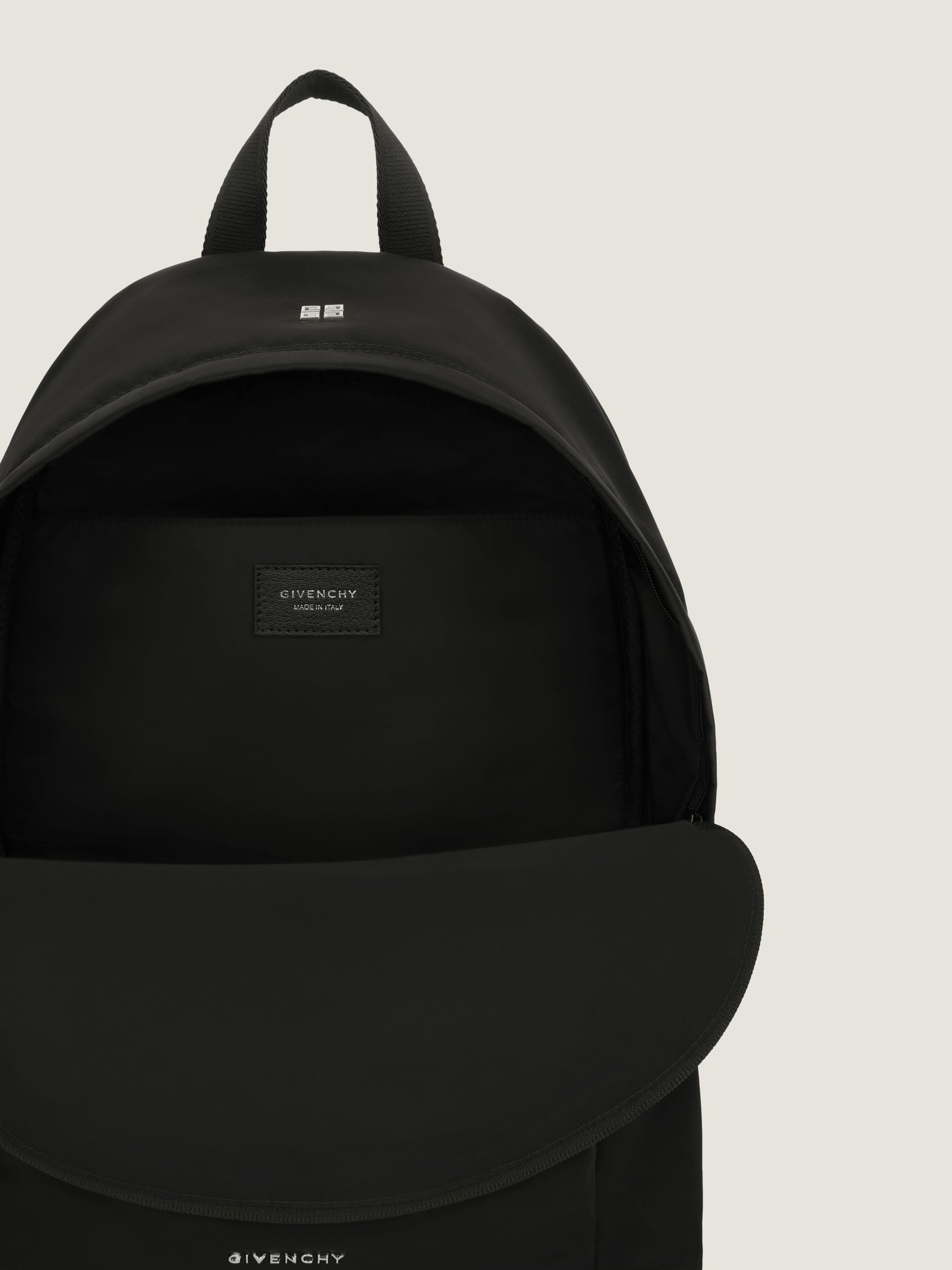 ESSENTIAL U  BACKPACK