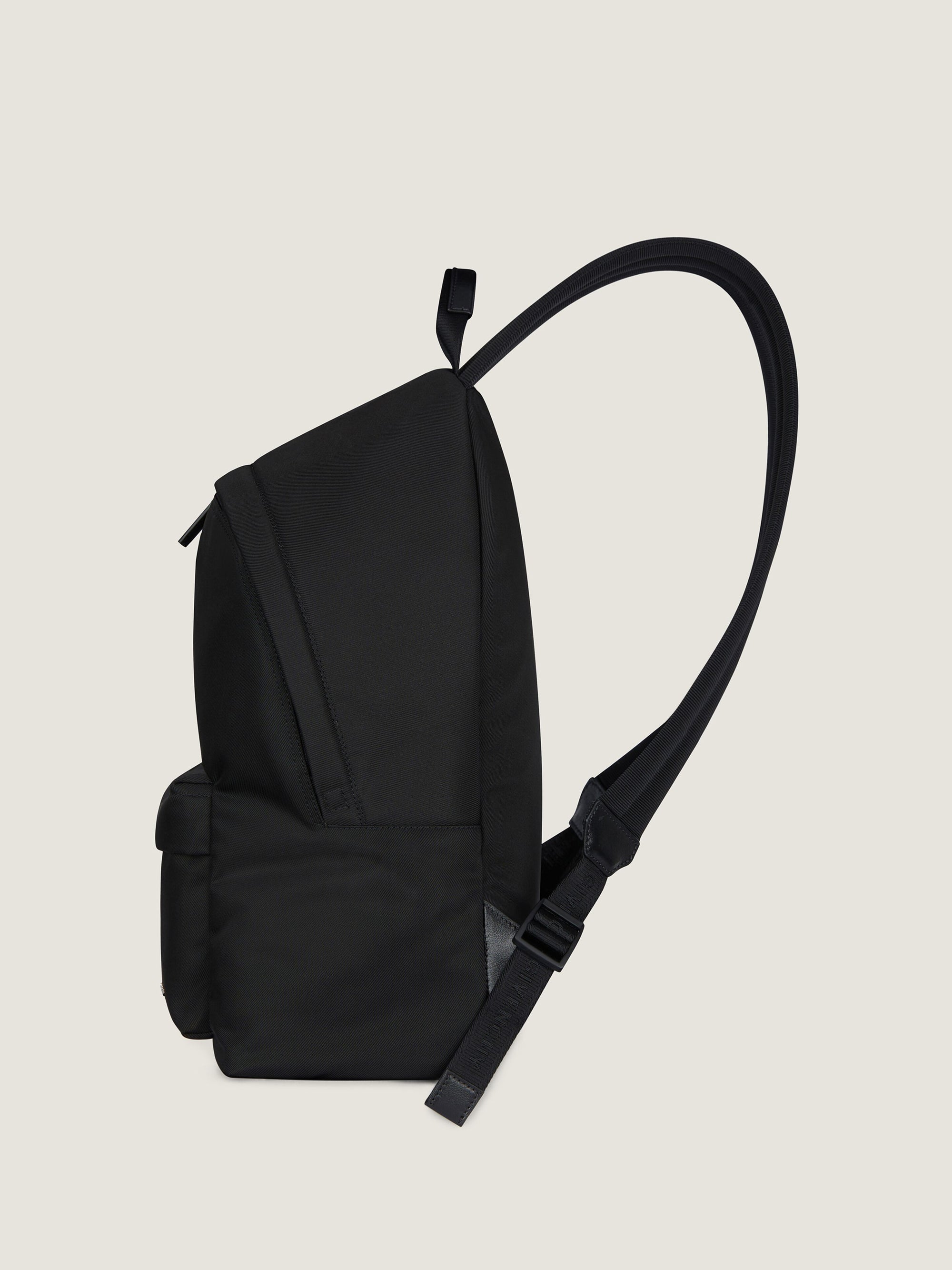 ESSENTIAL U BACKPACK