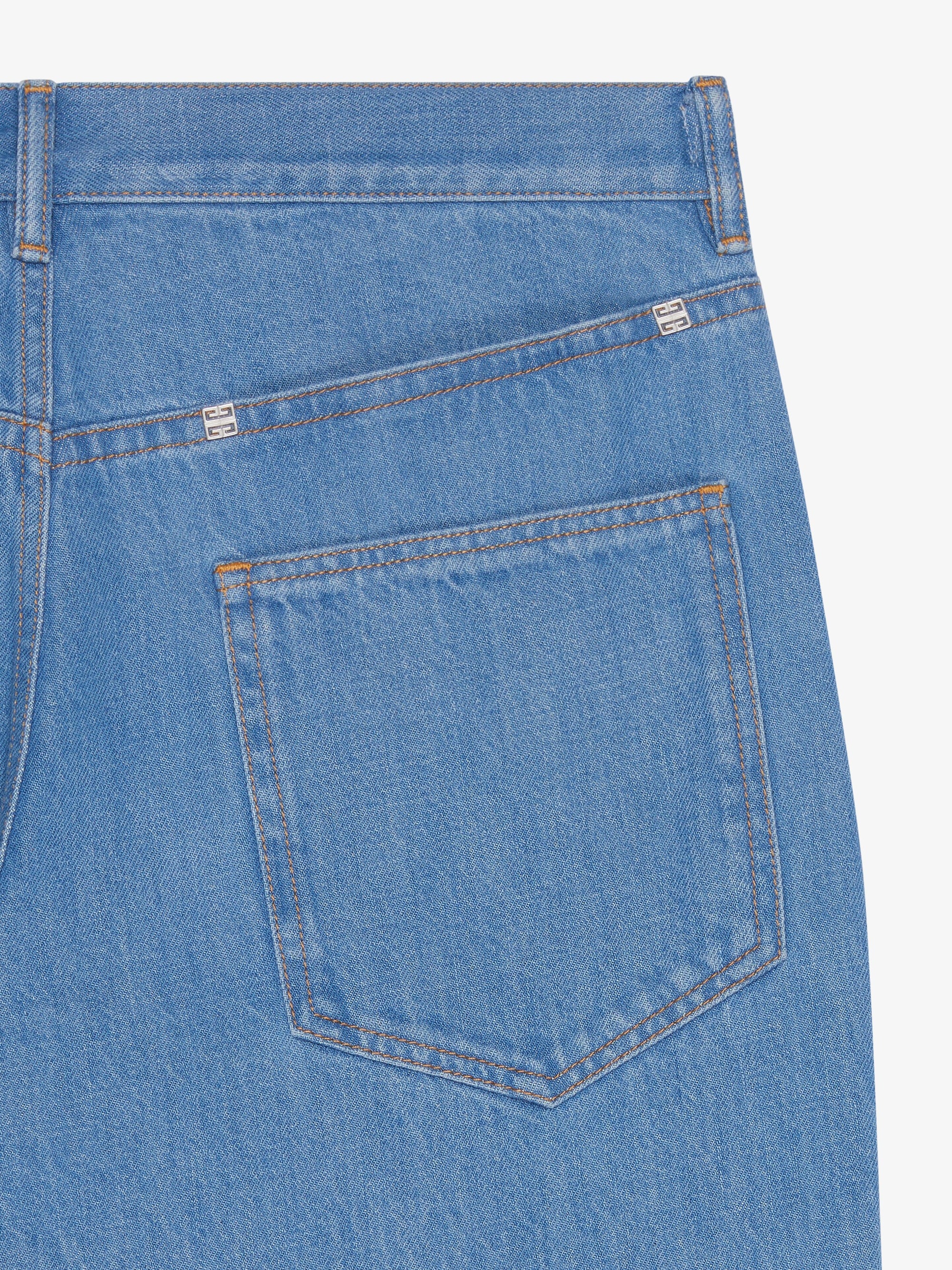 Jean avec rivets métalliques 4G- Bleu Clair