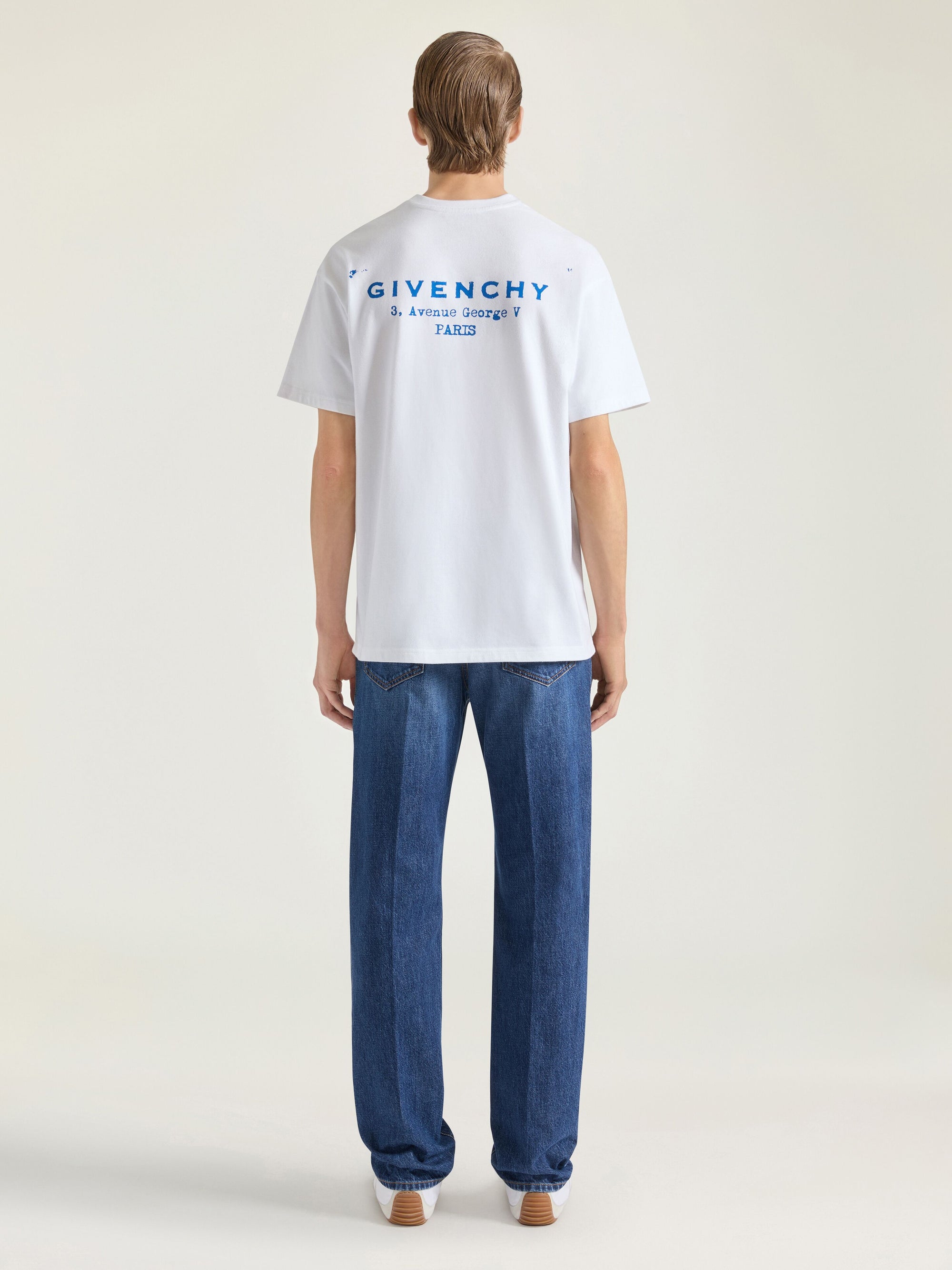 STRAIGHT FIT