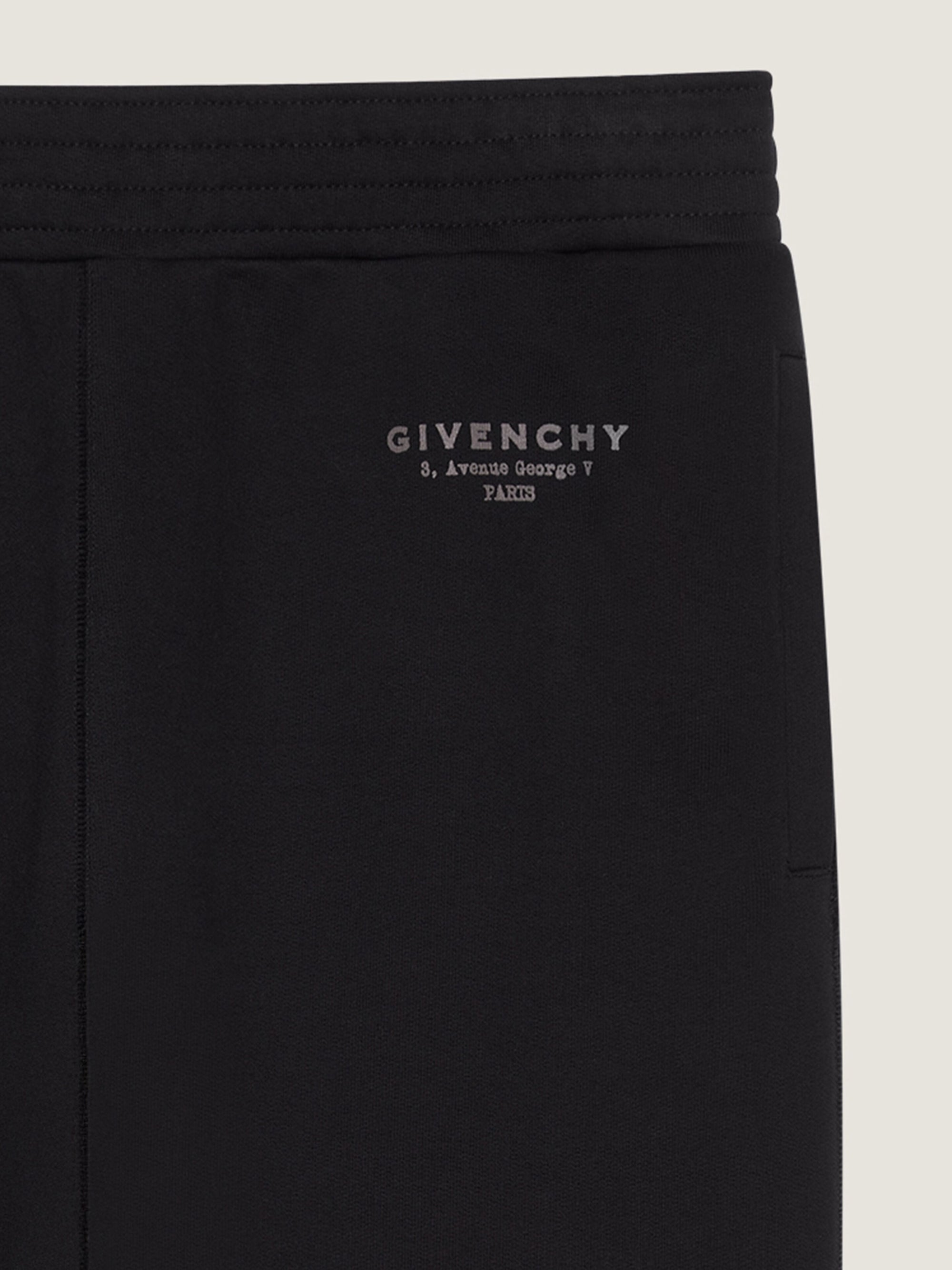 GIVENCHY STAMP