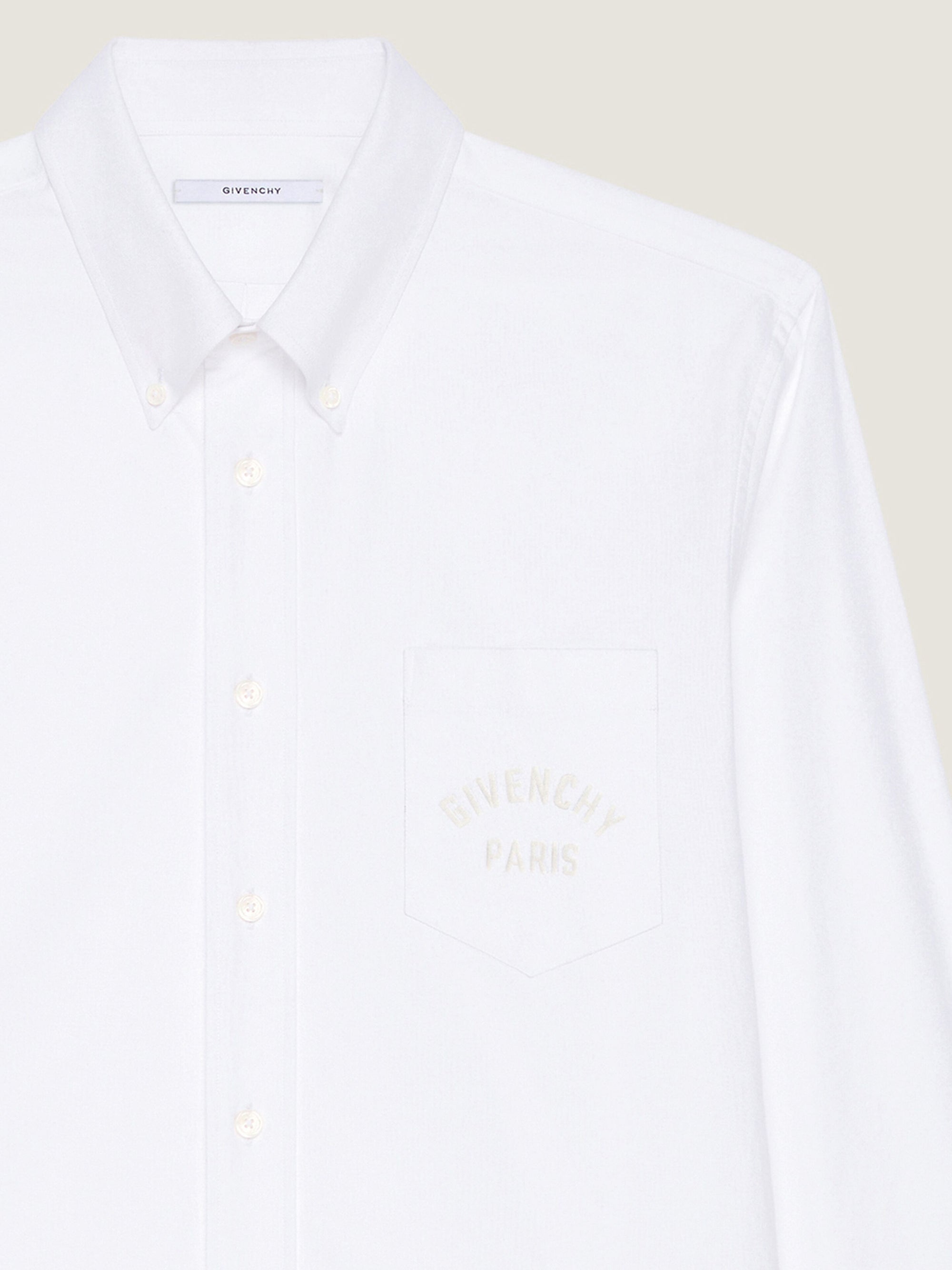 CLASSIC FIT BUTTON DOWN SHIRT