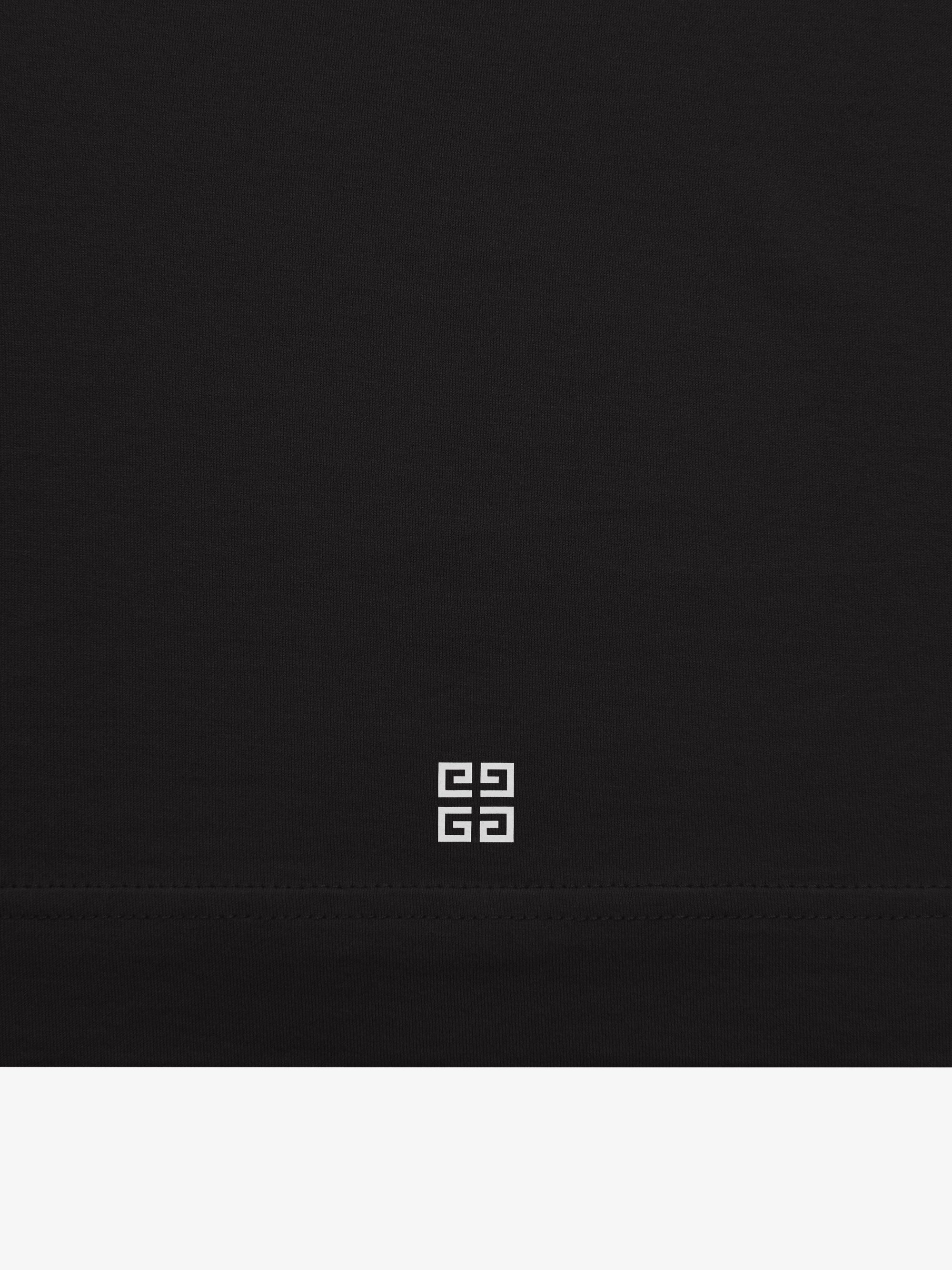 SLIM FIT T-SHIRT