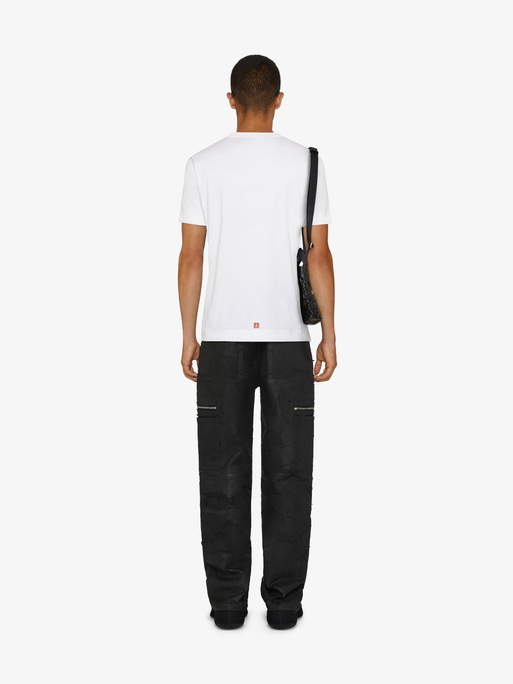 SLIM FIT T-SHIRT