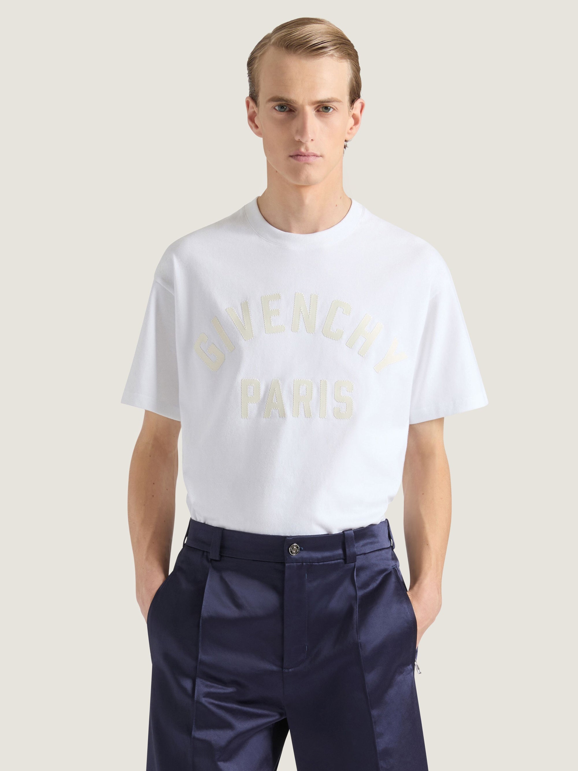 REGULAR FIT TSHIRT