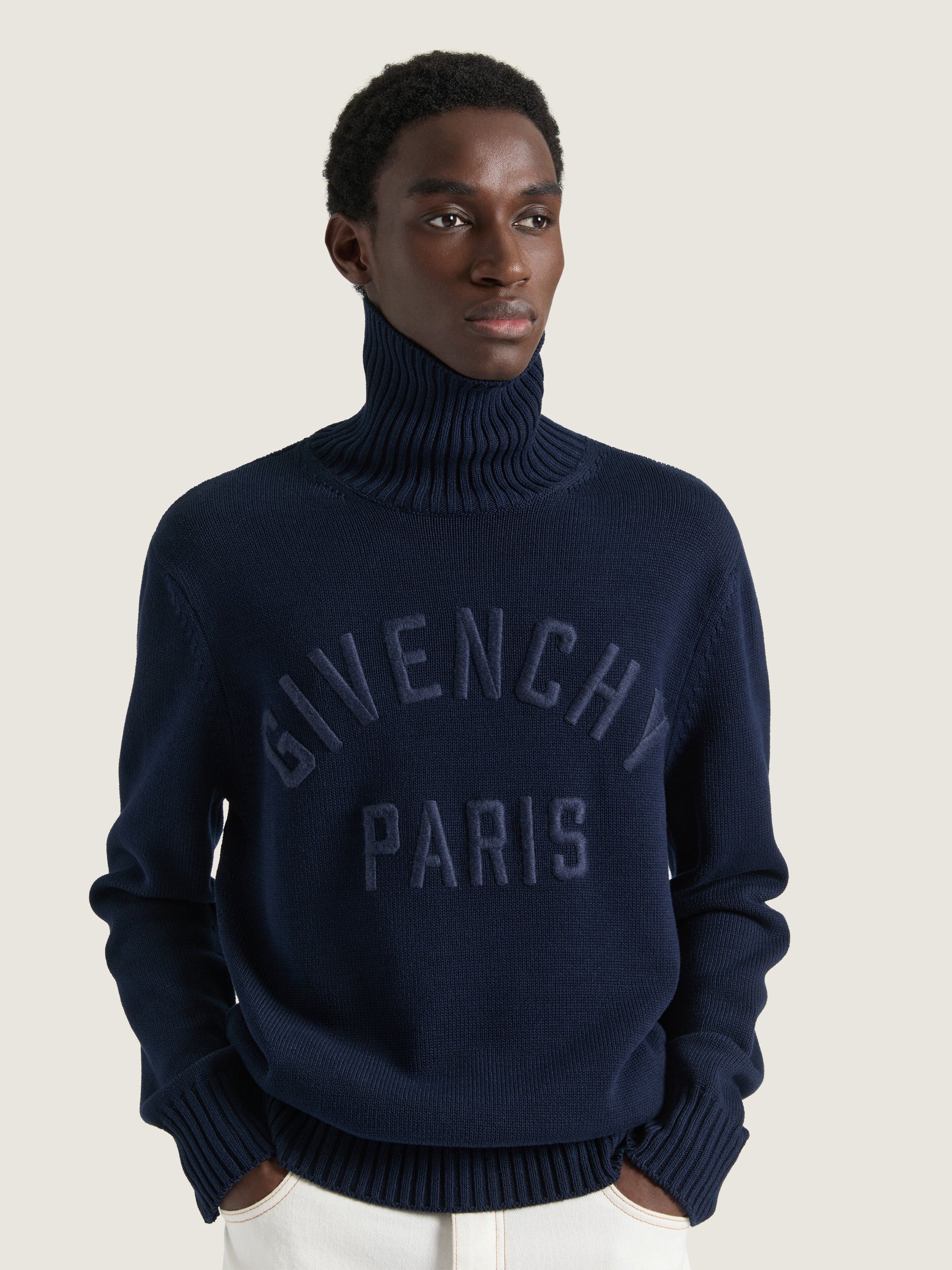 TURTLENECK SWEATER