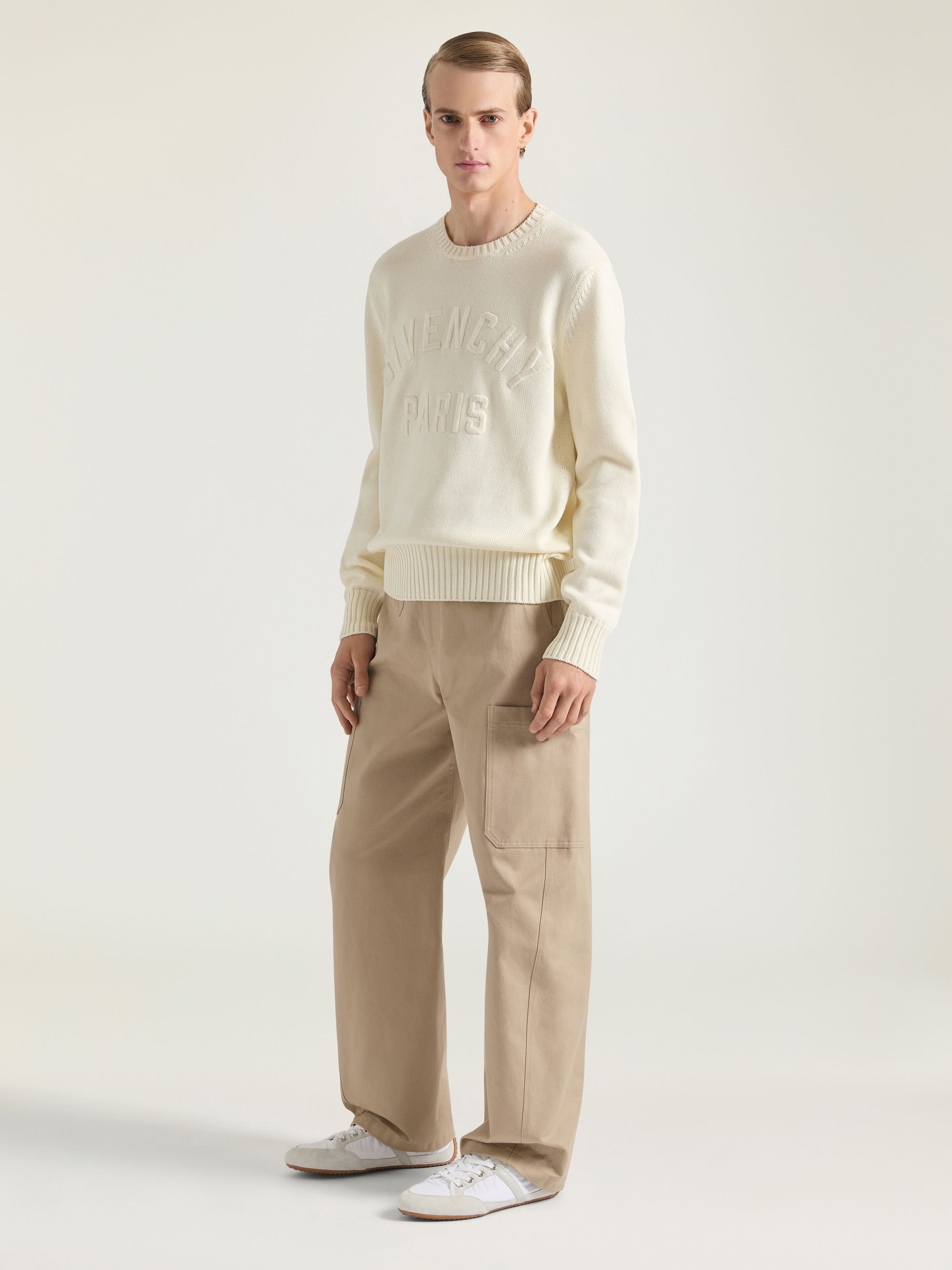 CREW NECK SWEATER