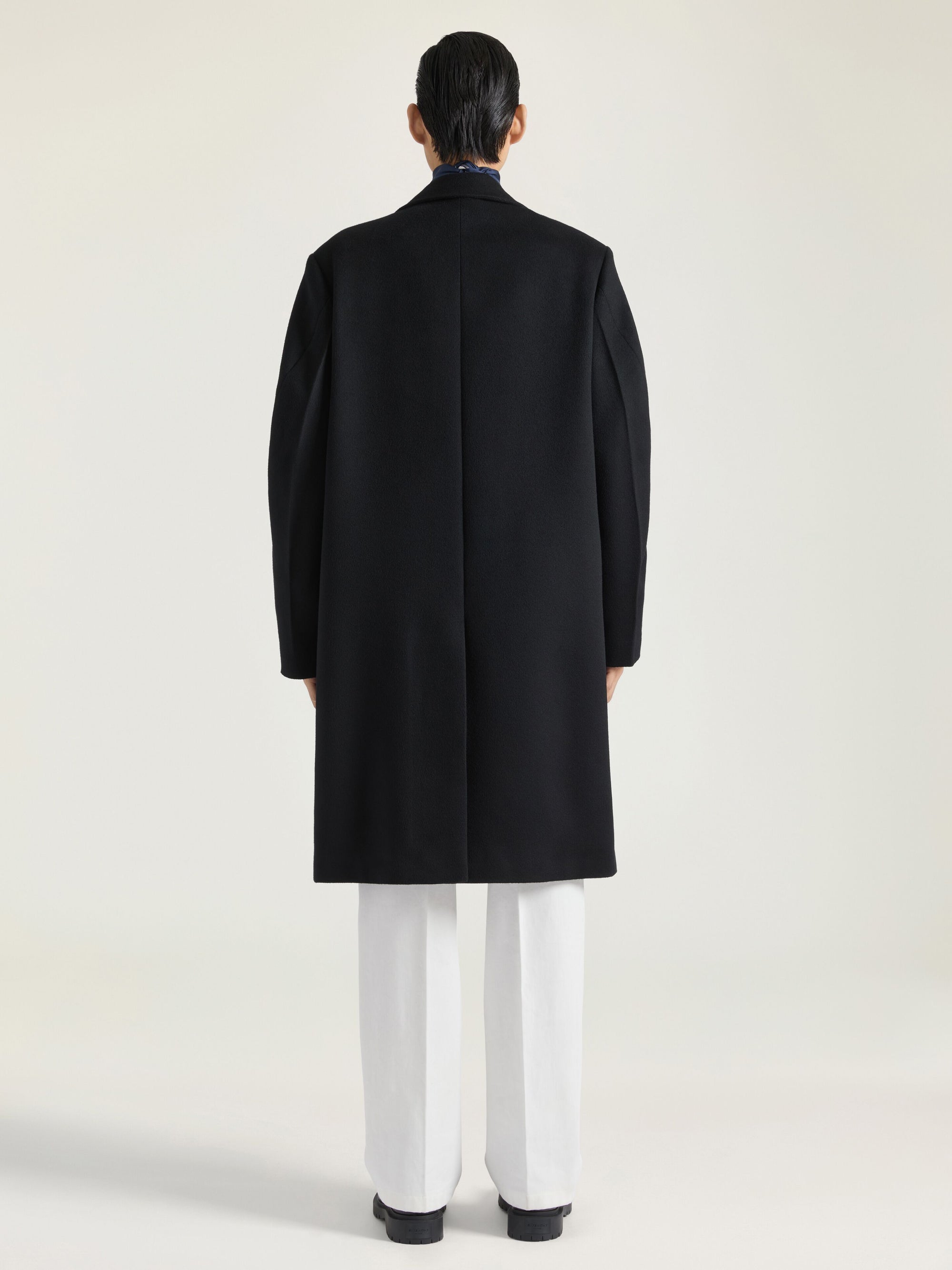 RELAXED NOTCH LAPEL COUTURE SEAM COAT