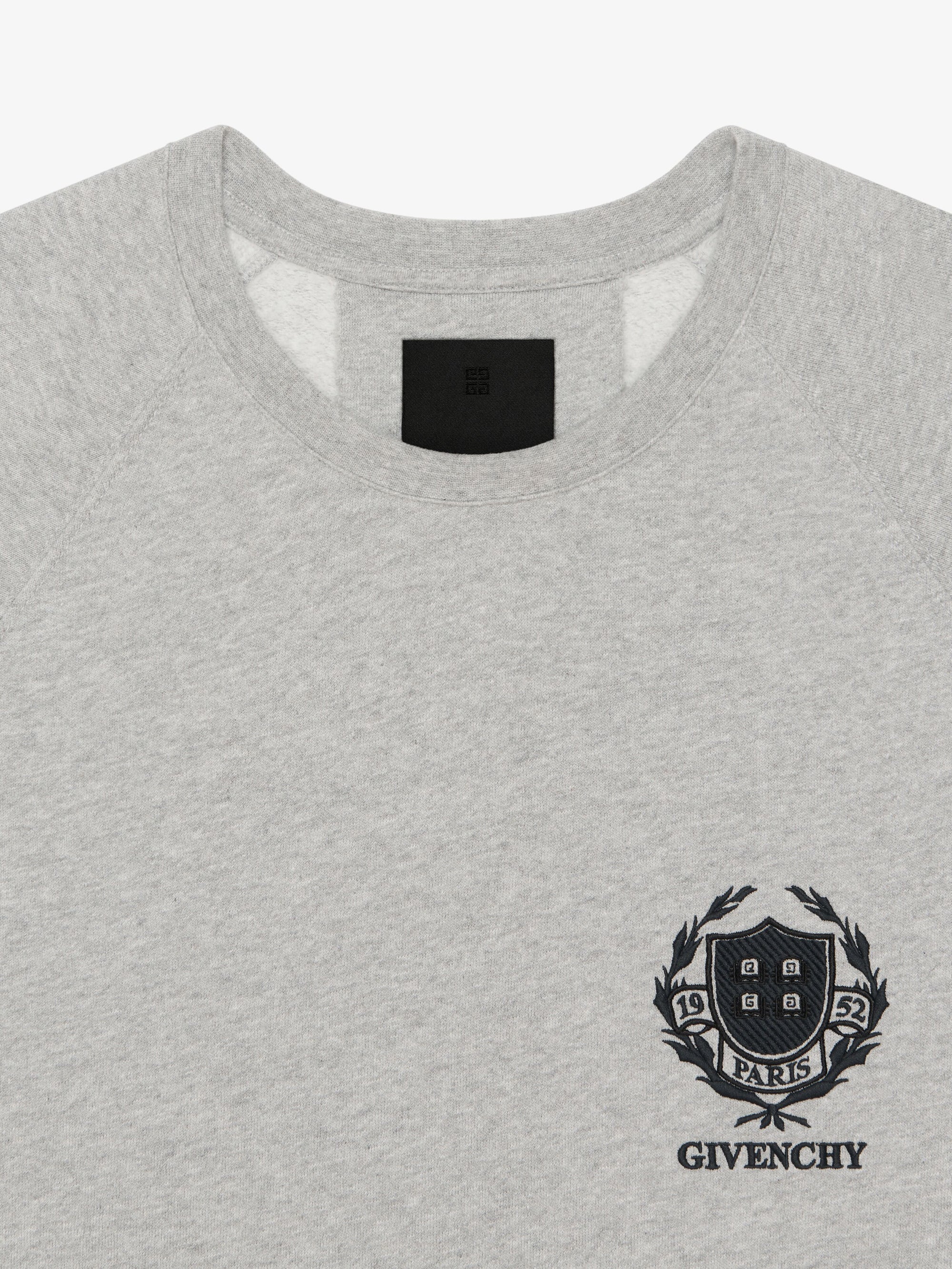 SLIM FIT SWEATSHIRT WITH RAGLAN SLEEVES