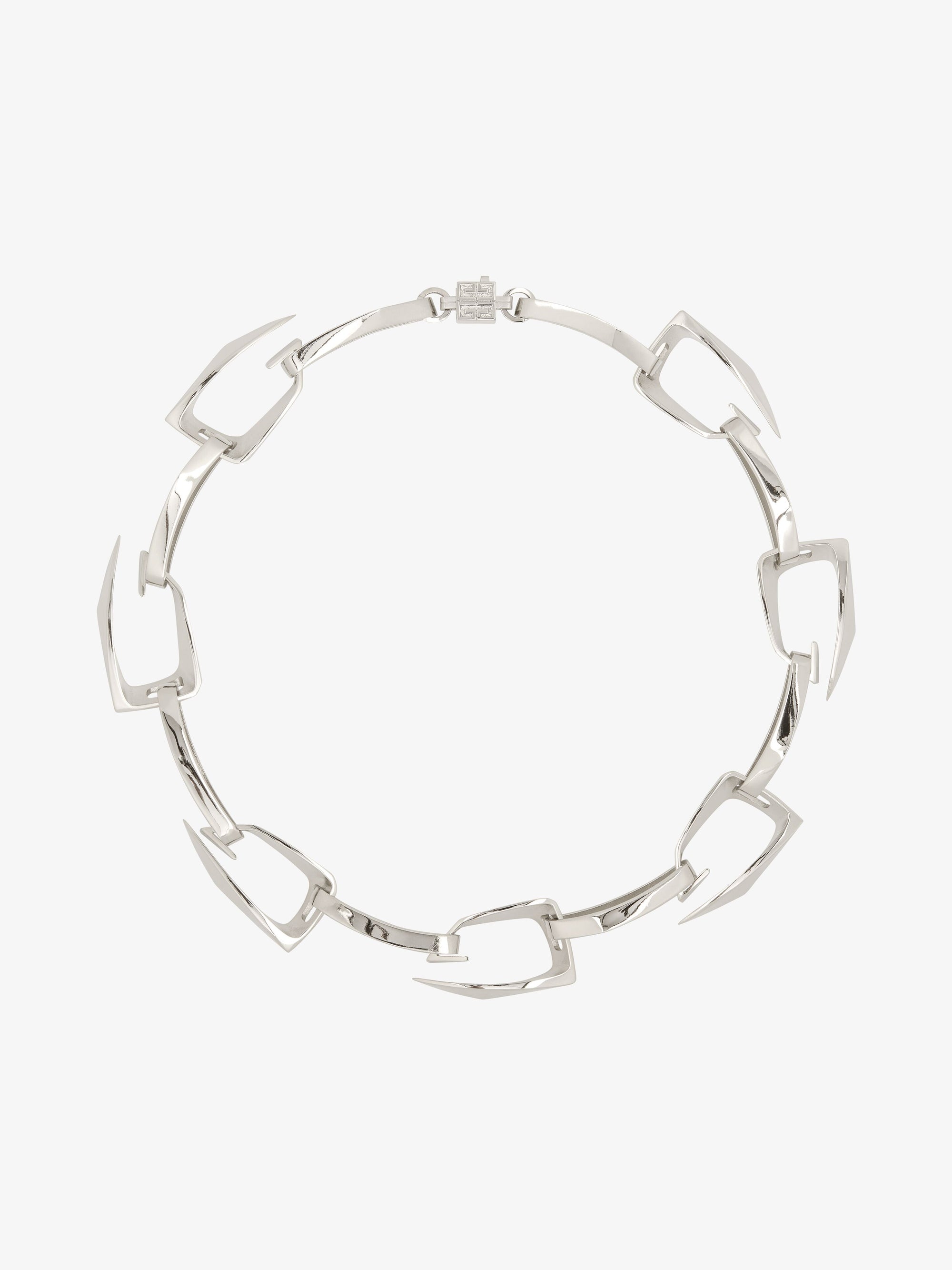 GIV CUT SILVERY LARGE NECKLACE