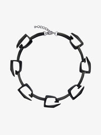 GIV CUT BLACK LARGE NECKLACE