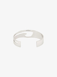 GIV CUT SILVERY CUFF BRACELET