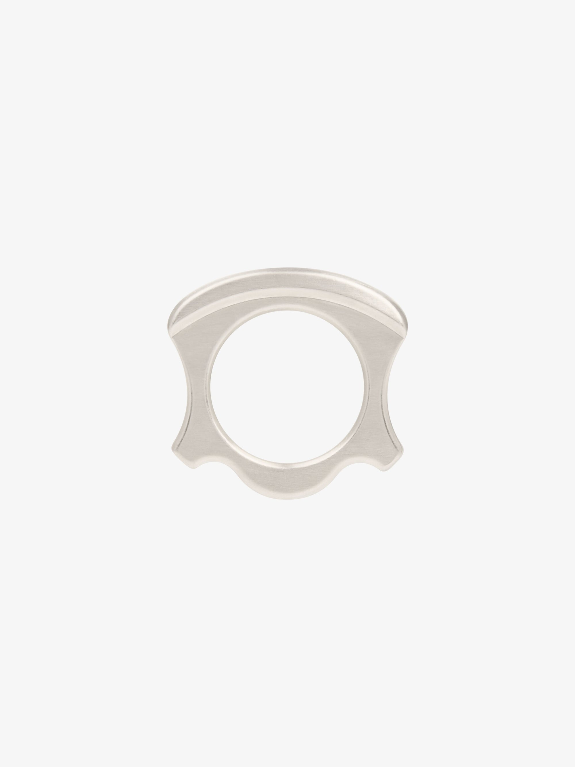 G CAN  SILVERY RING