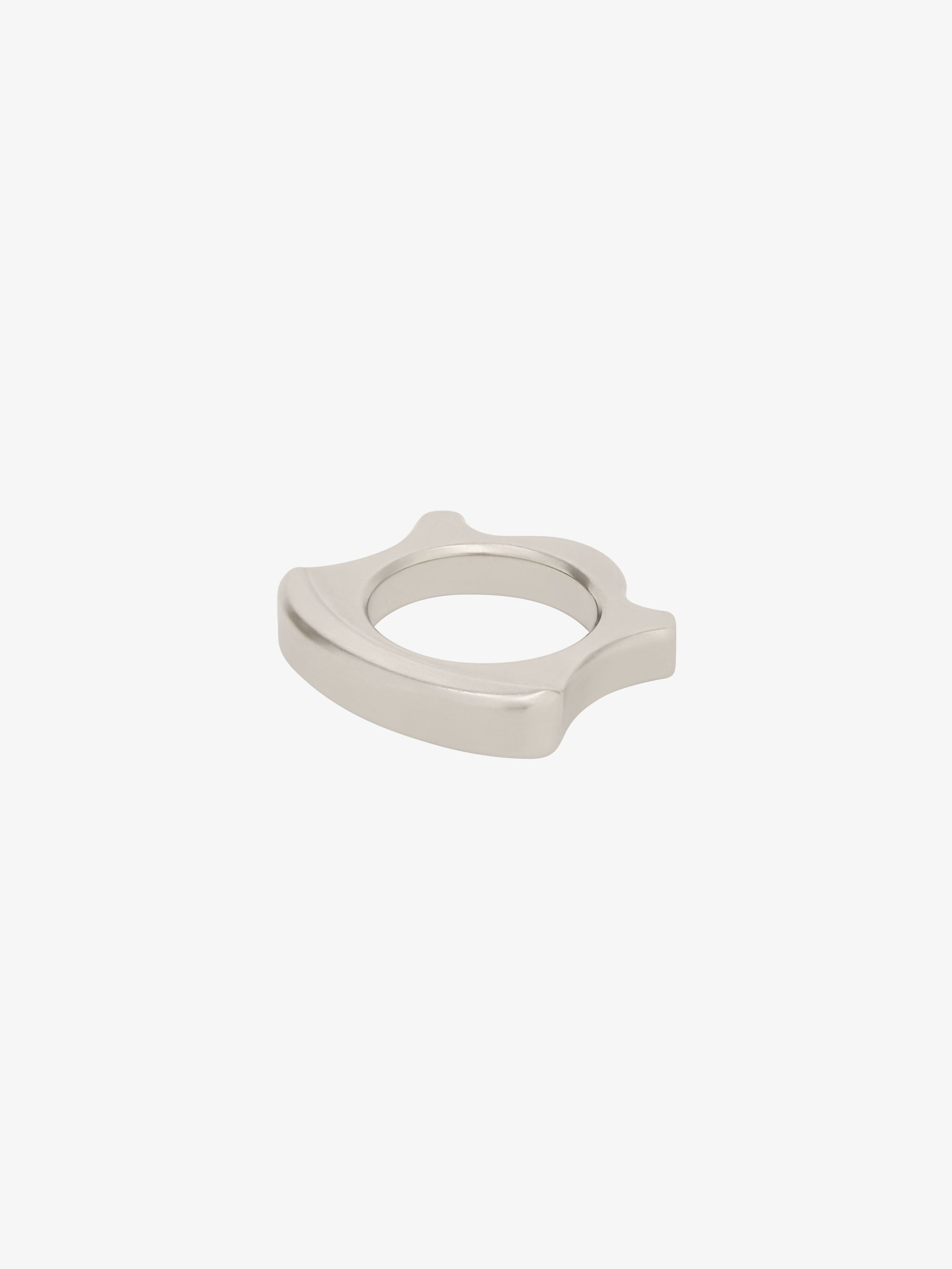 G CAN  SILVERY RING
