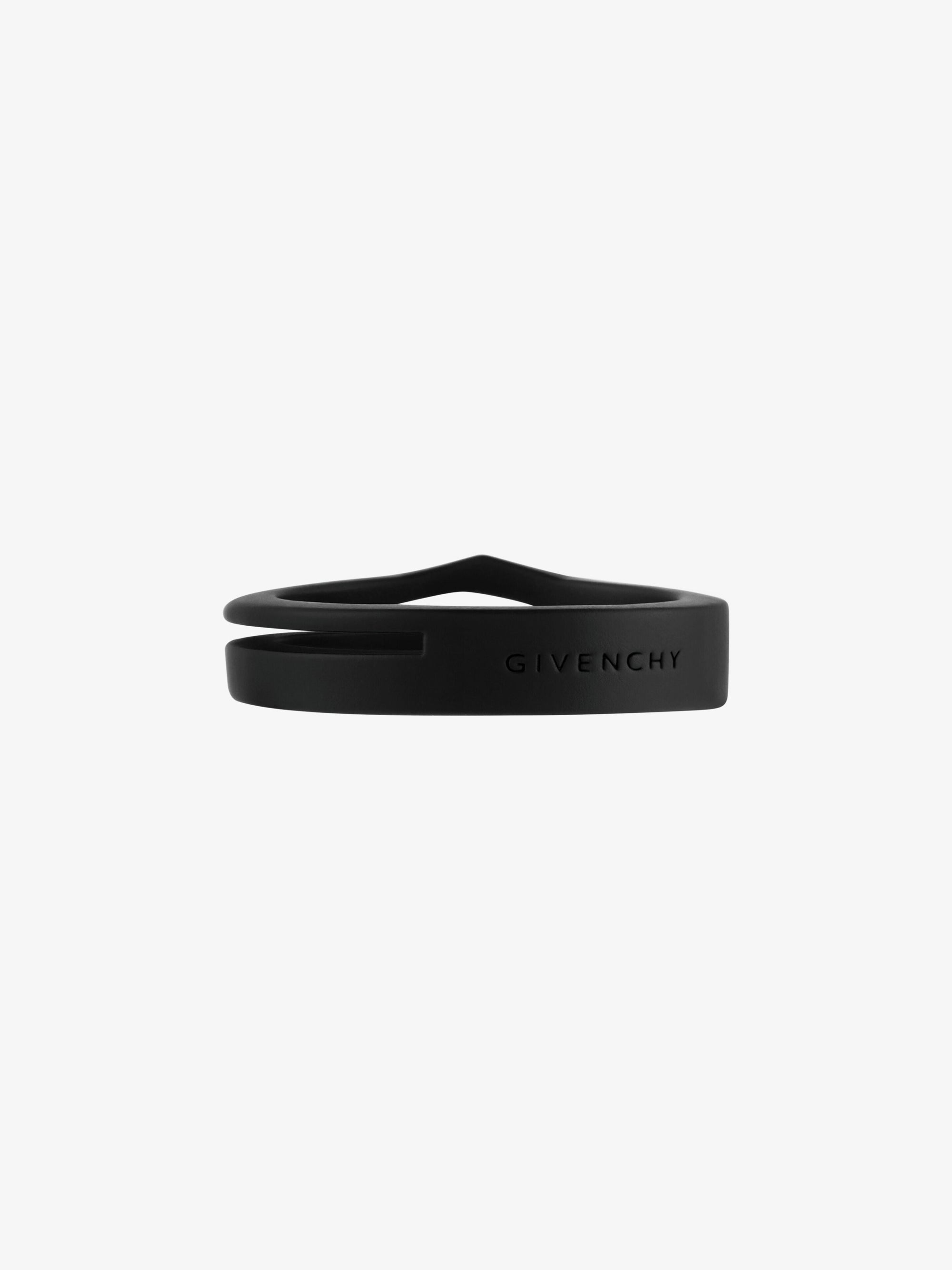 GIV CUT BLACK RING