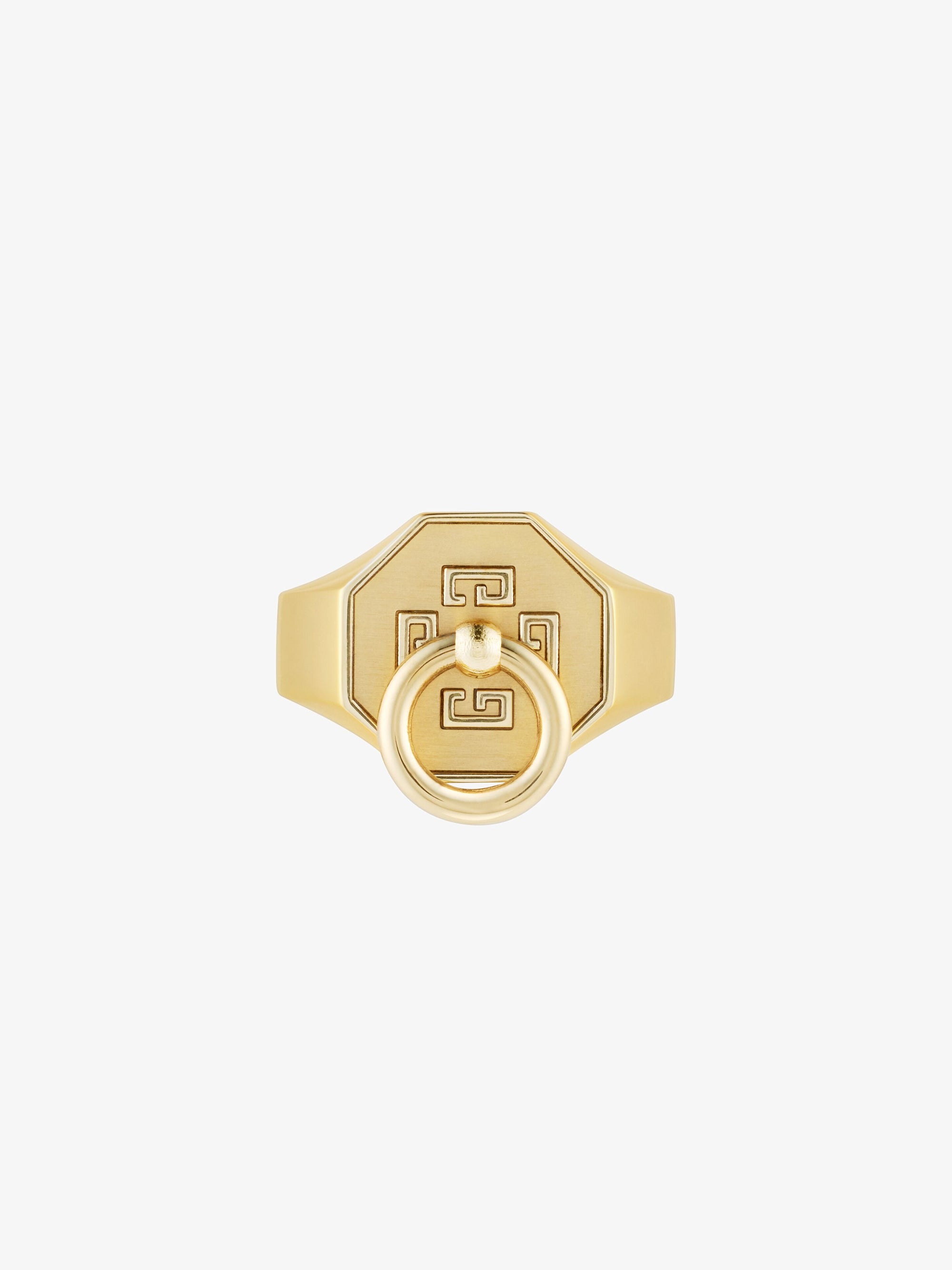 CHARM WEIGHT GOLDEN SIGNET RING