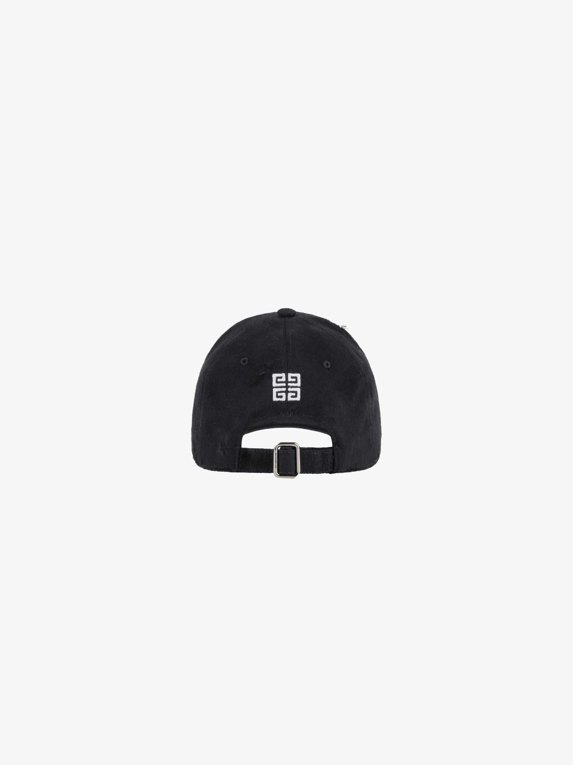 CURVED CAP WITH EMBROIDERED LOGO