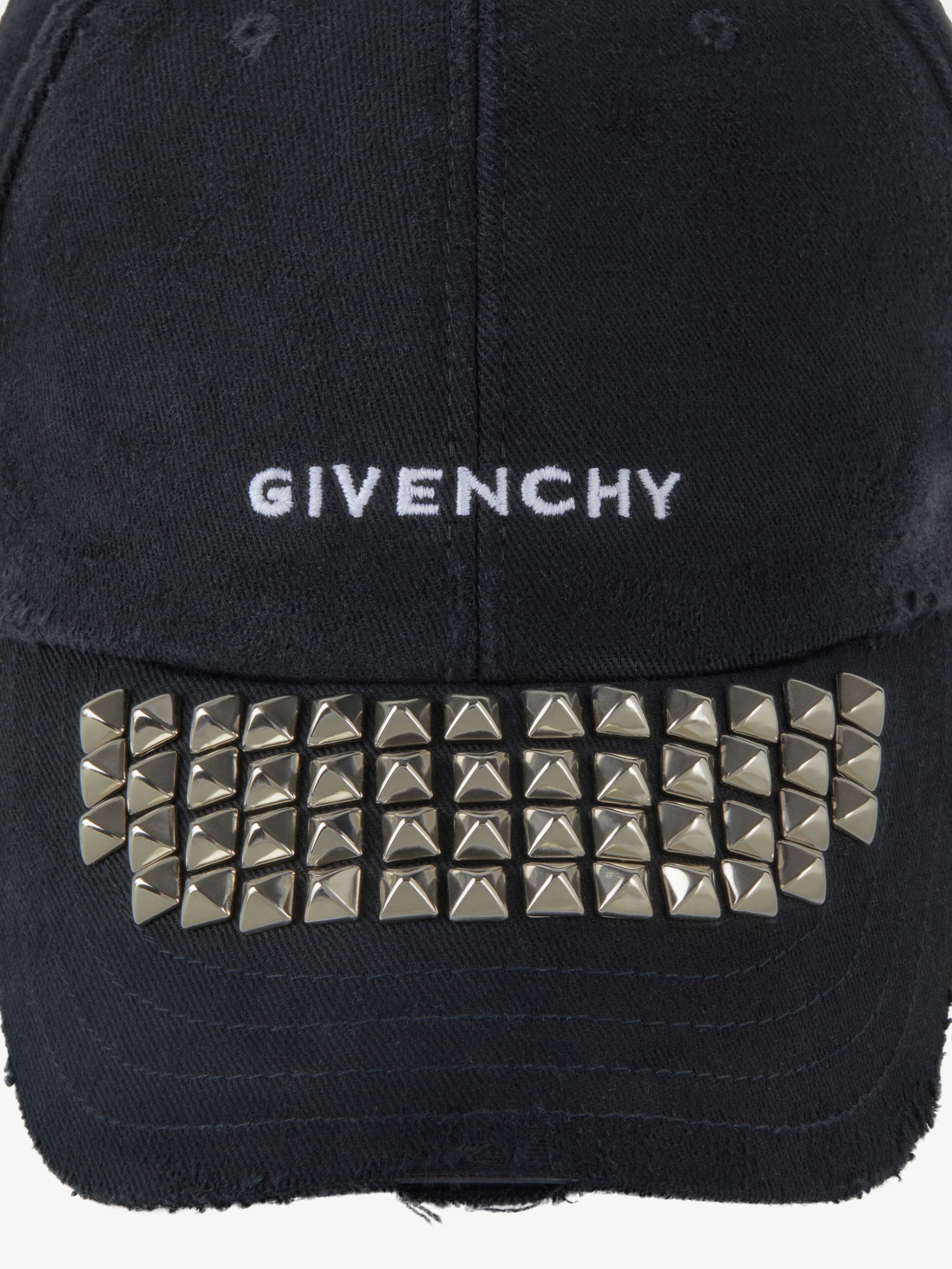 CURVED CAP WITH EMBROIDERED LOGO