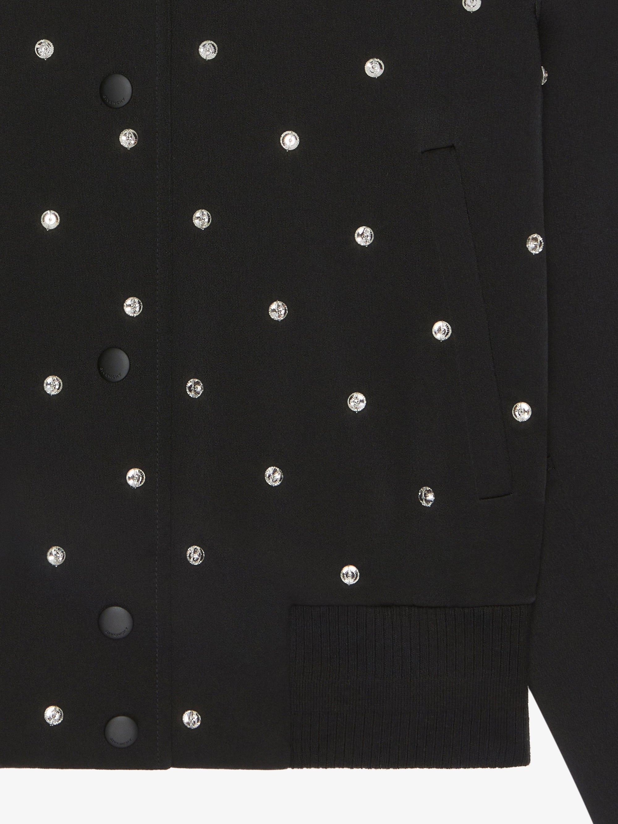 CRYSTAL POLKA DOT ON CREPE ENVERS SATIN