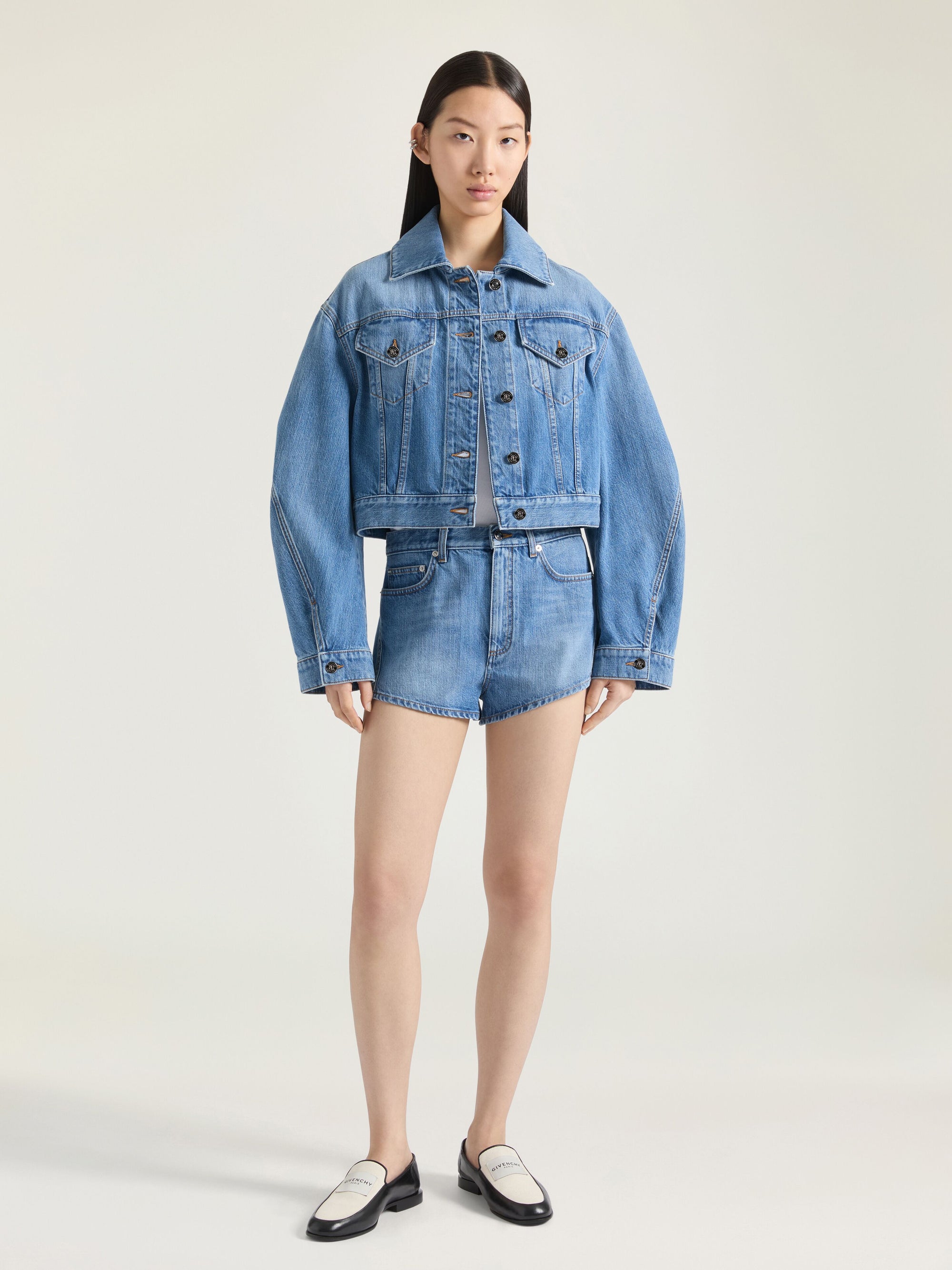 VINTAGE WASHED HEAVY DENIM