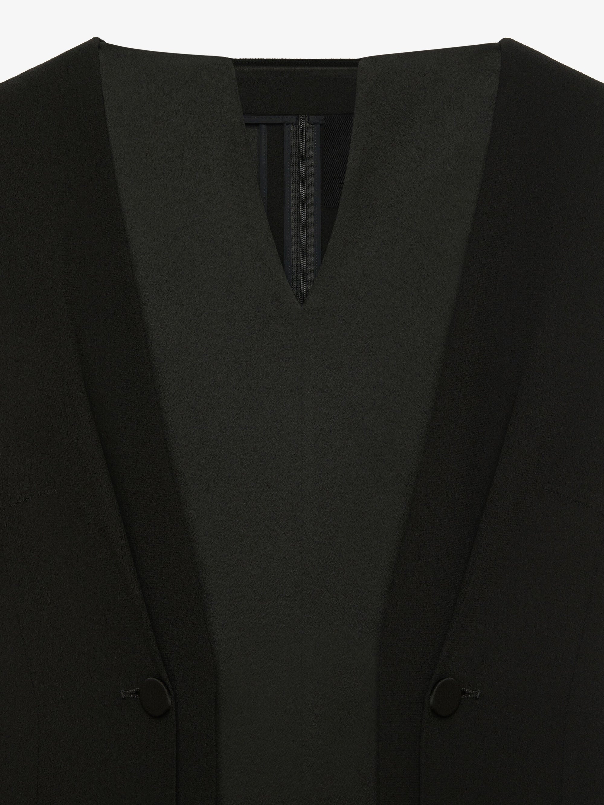 TEXTURED CREPE ENVERS SATIN