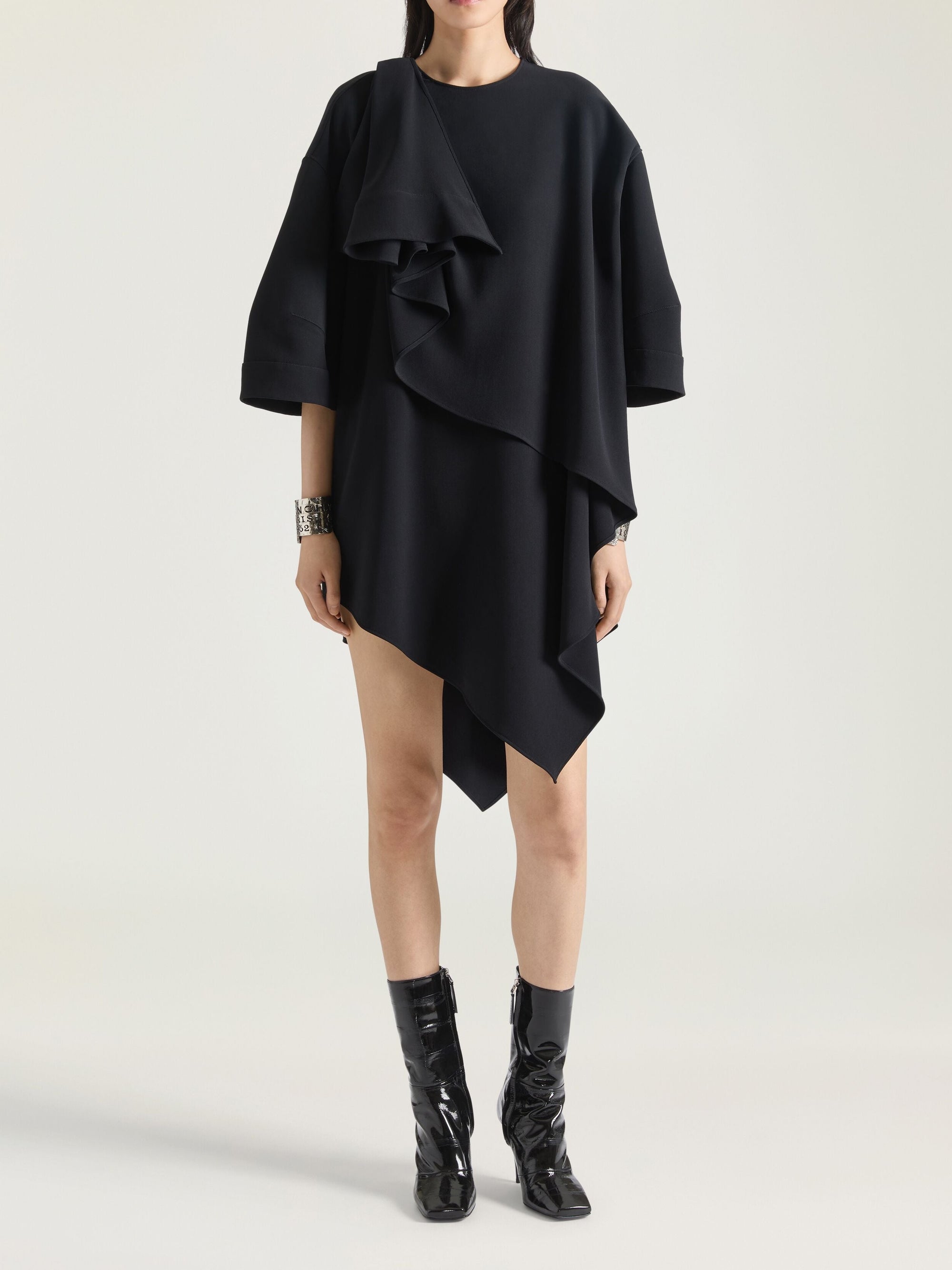 Robe asymétrique à grand nœud - Black