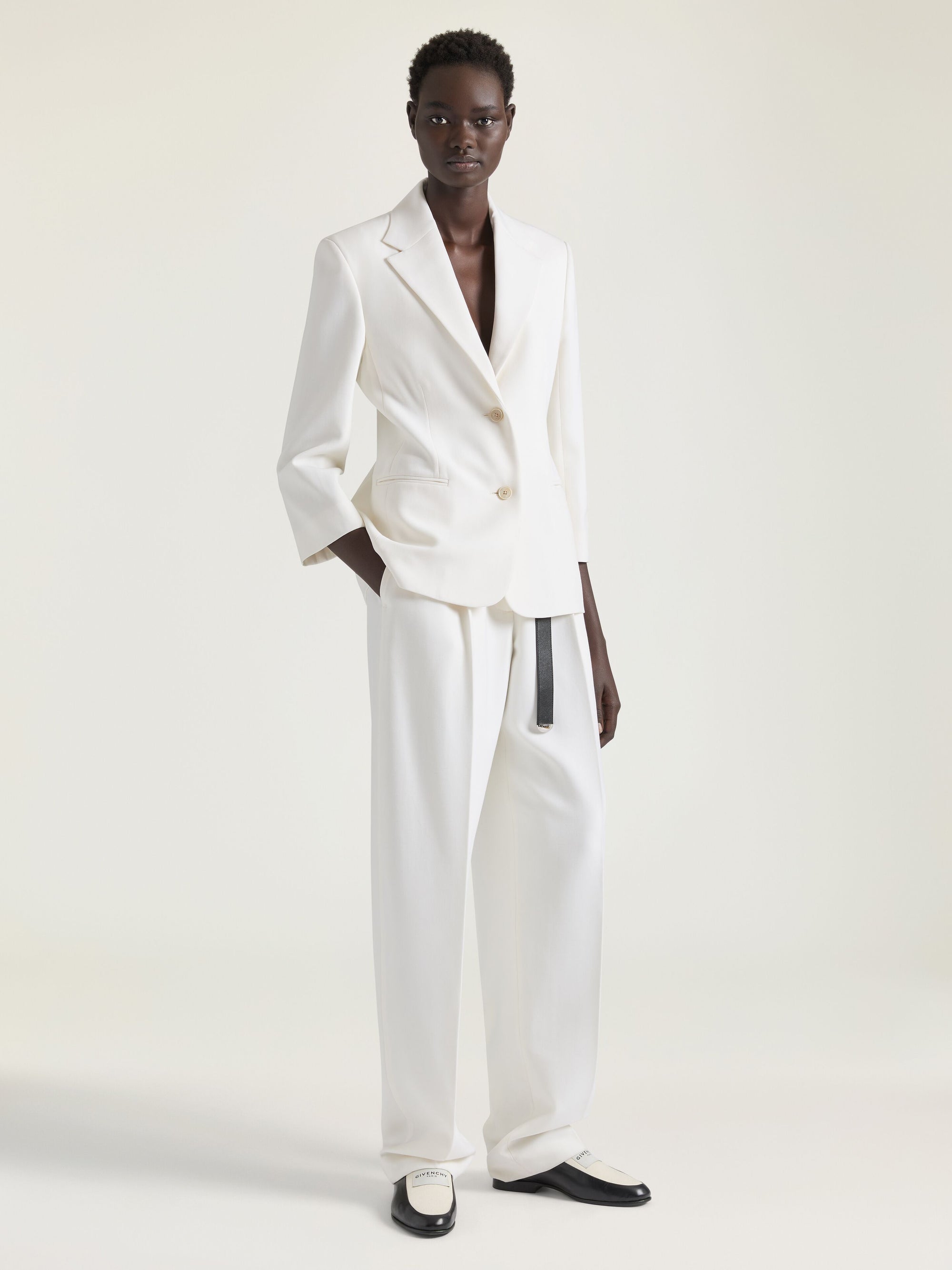 SINGLE BREASTED  2-BUTTON JACKET