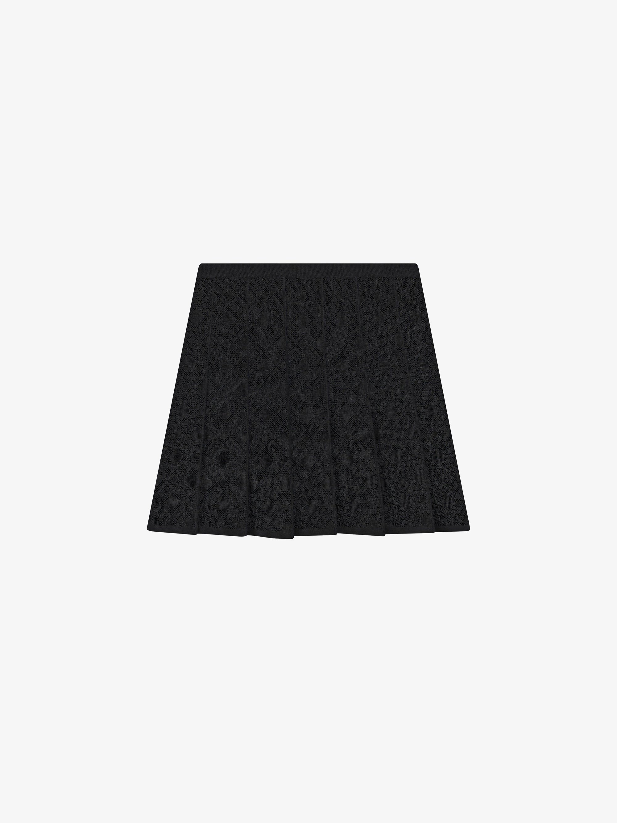 SHORT PLEATED SKIRT