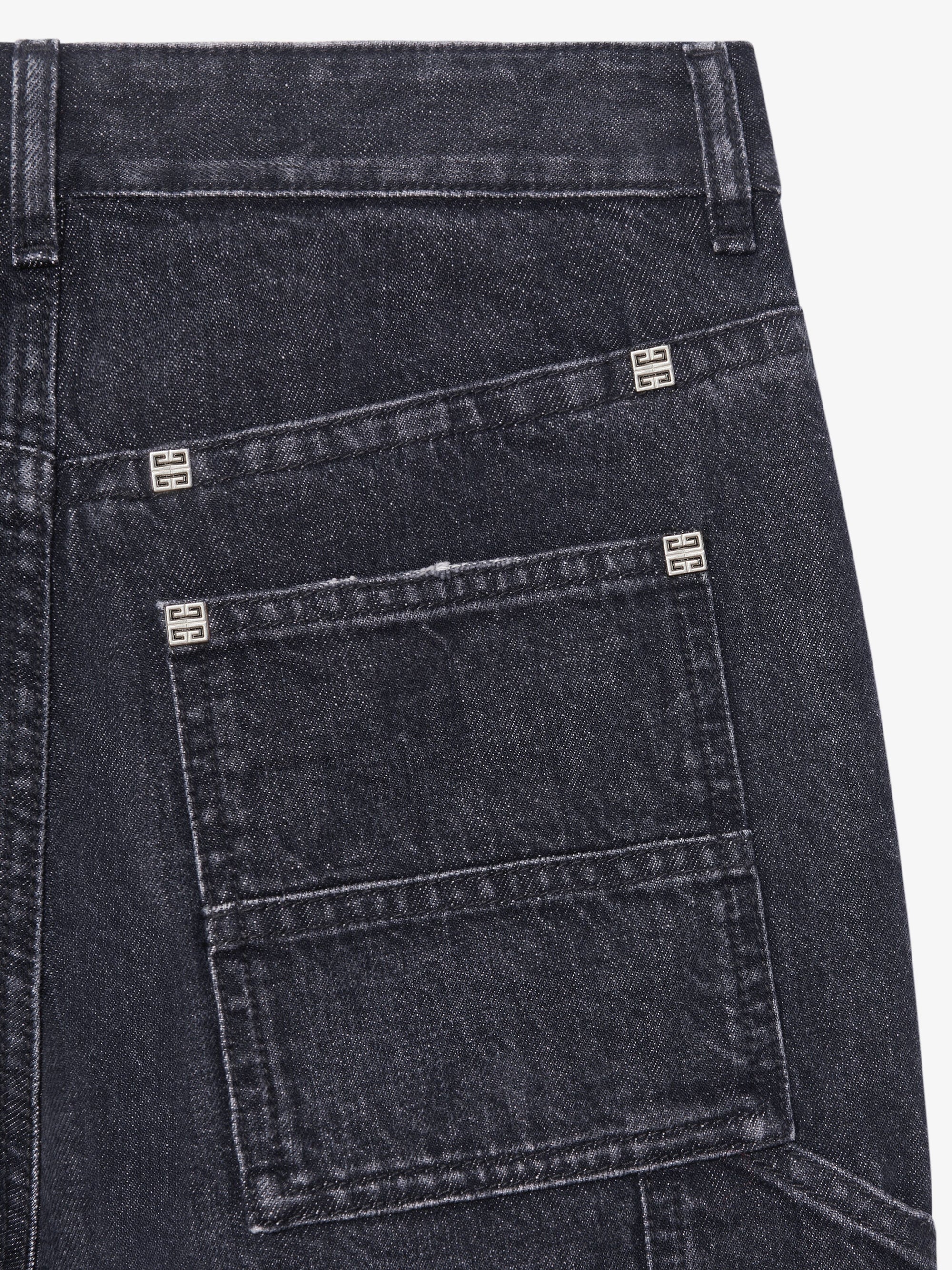 FADED BLACK WASH