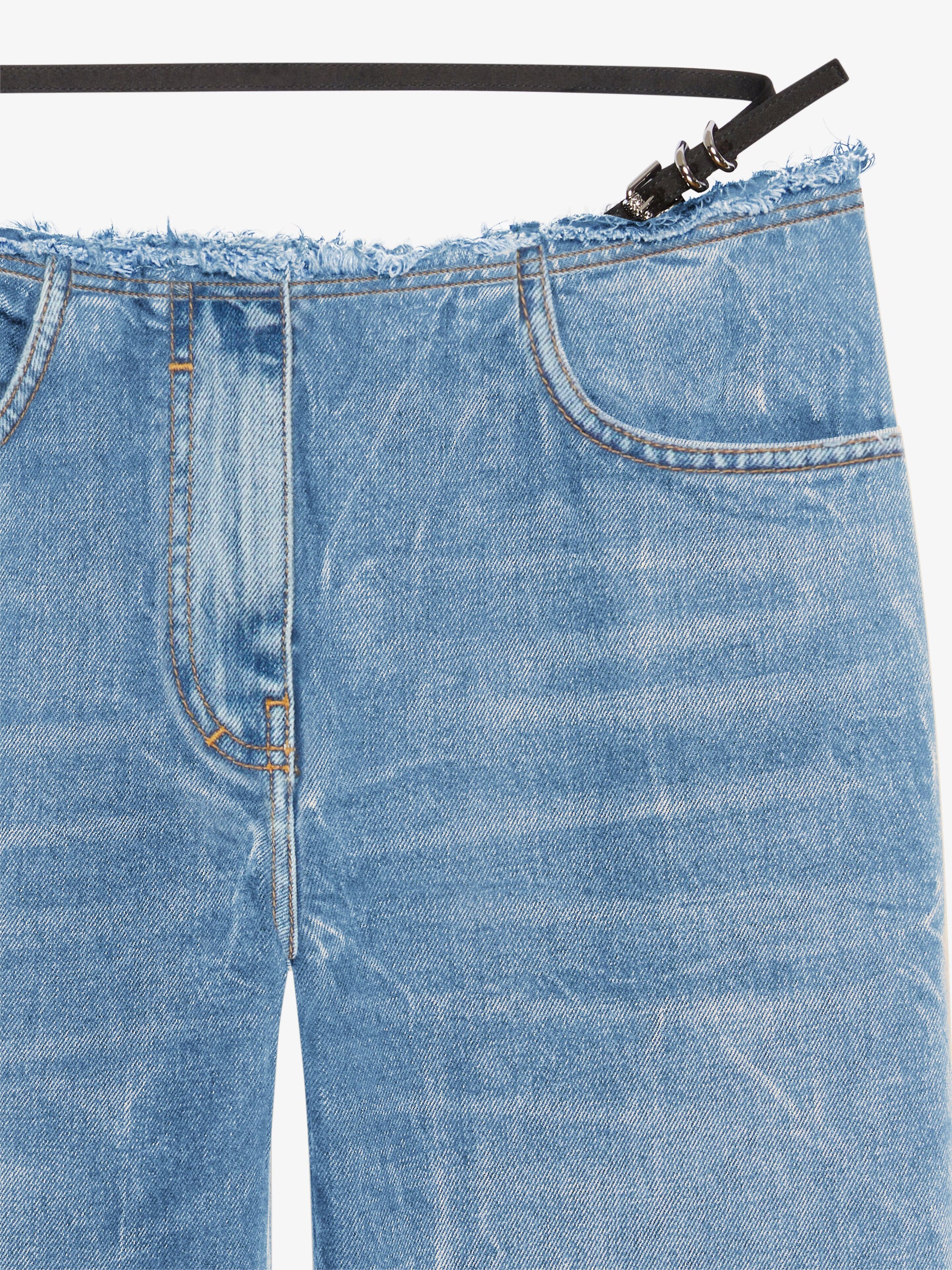 LIGHT BLUE WASH