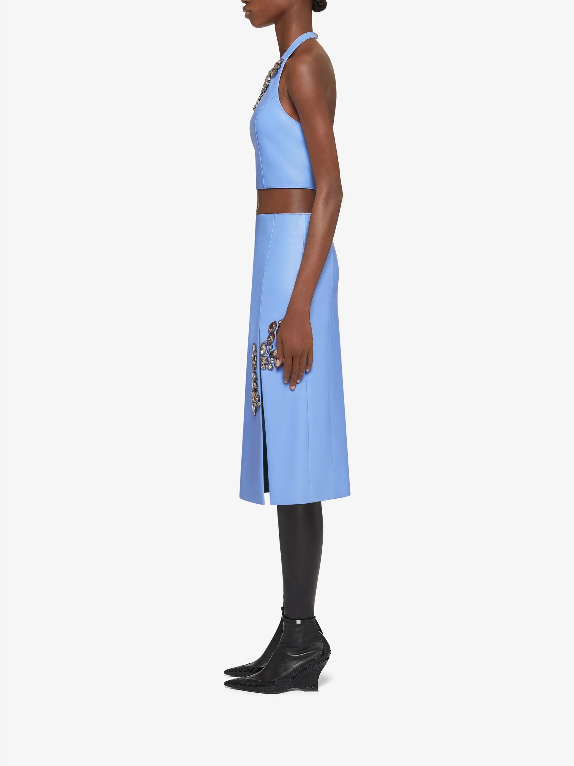 Top cropped en cuir avec pierres brodées - Cornflower