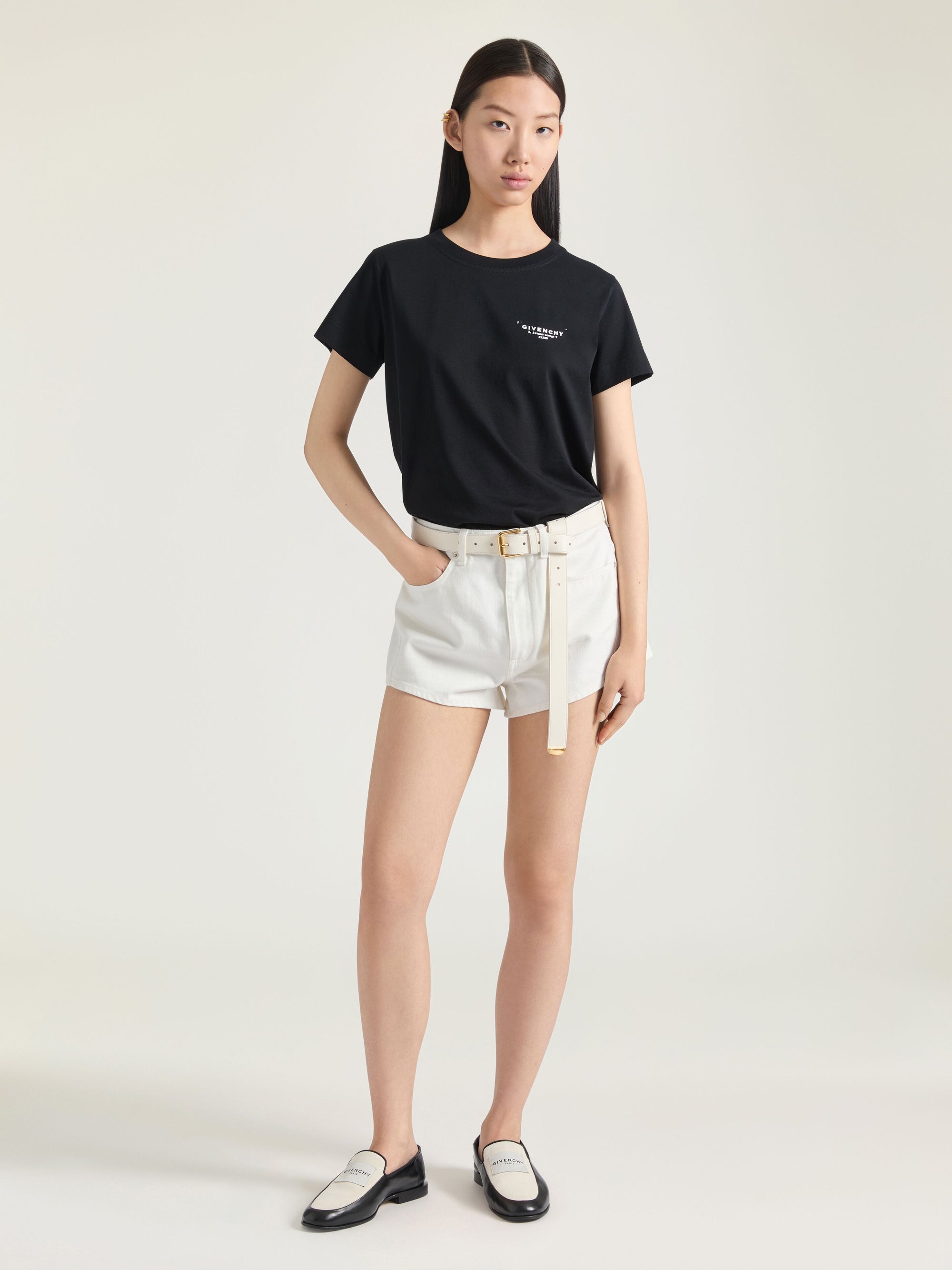 FITTED T-SHIRT