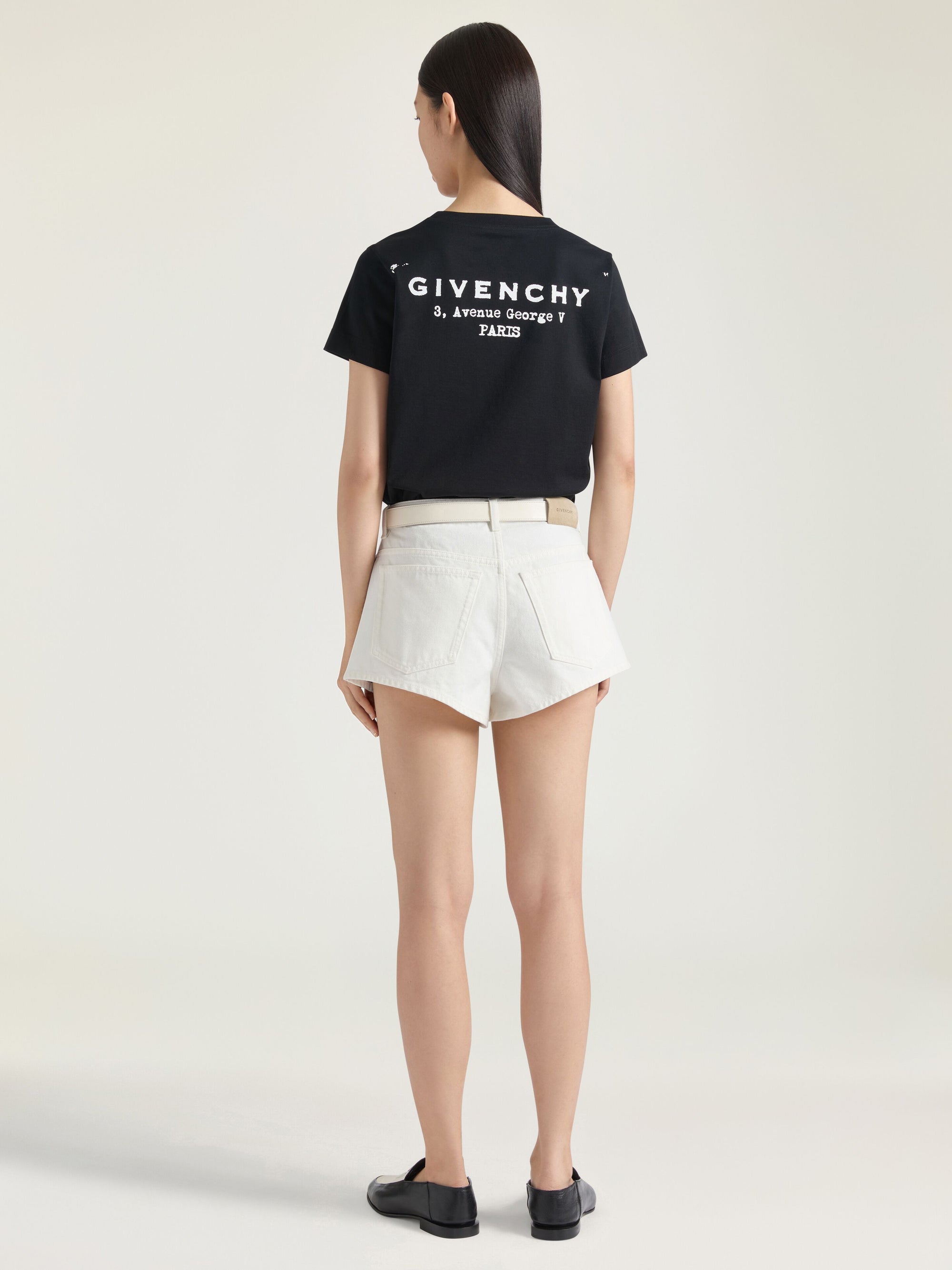 FITTED T-SHIRT