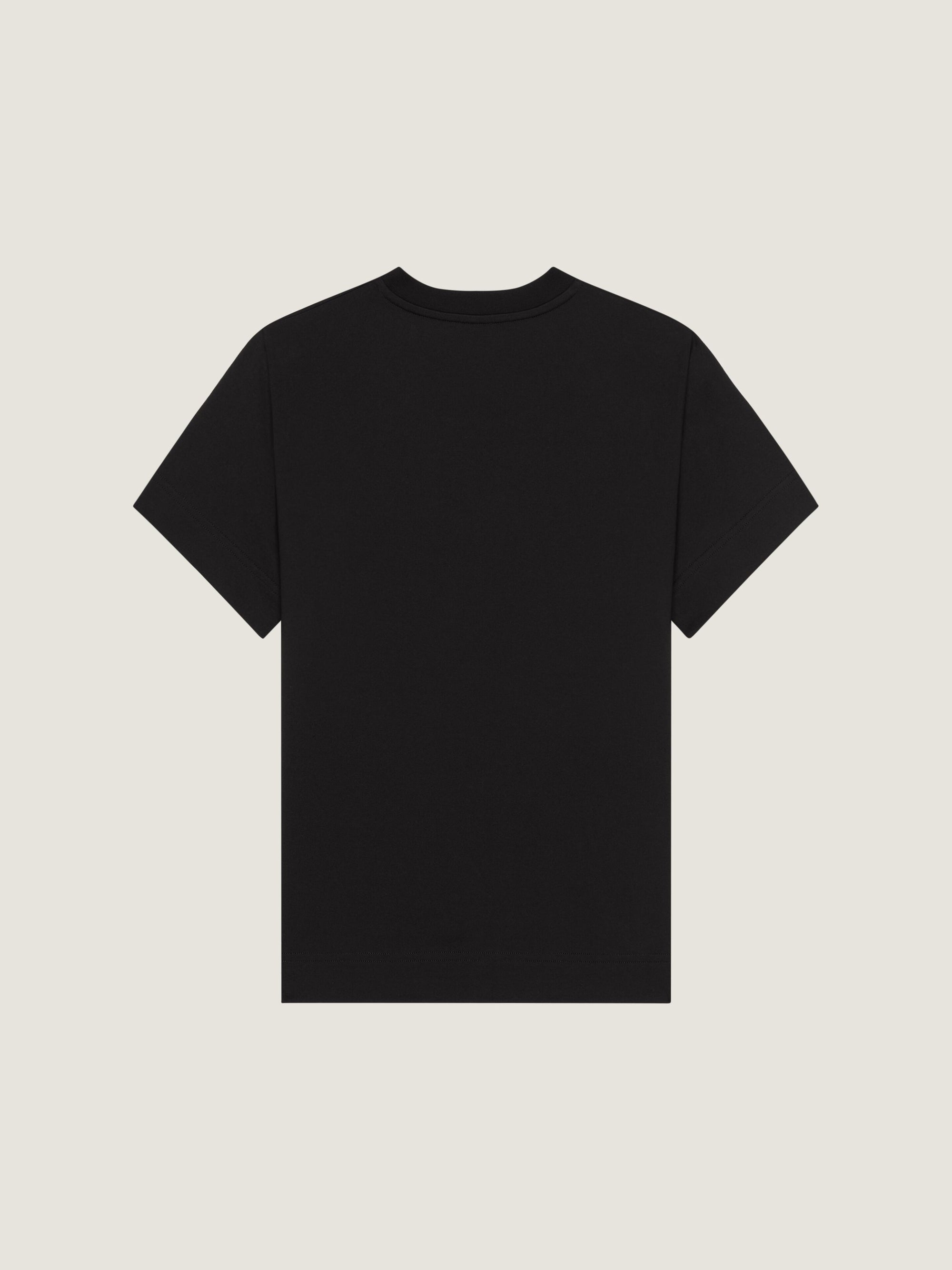 FITTED T-SHIRT