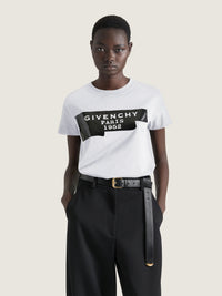 FITTED T-SHIRT