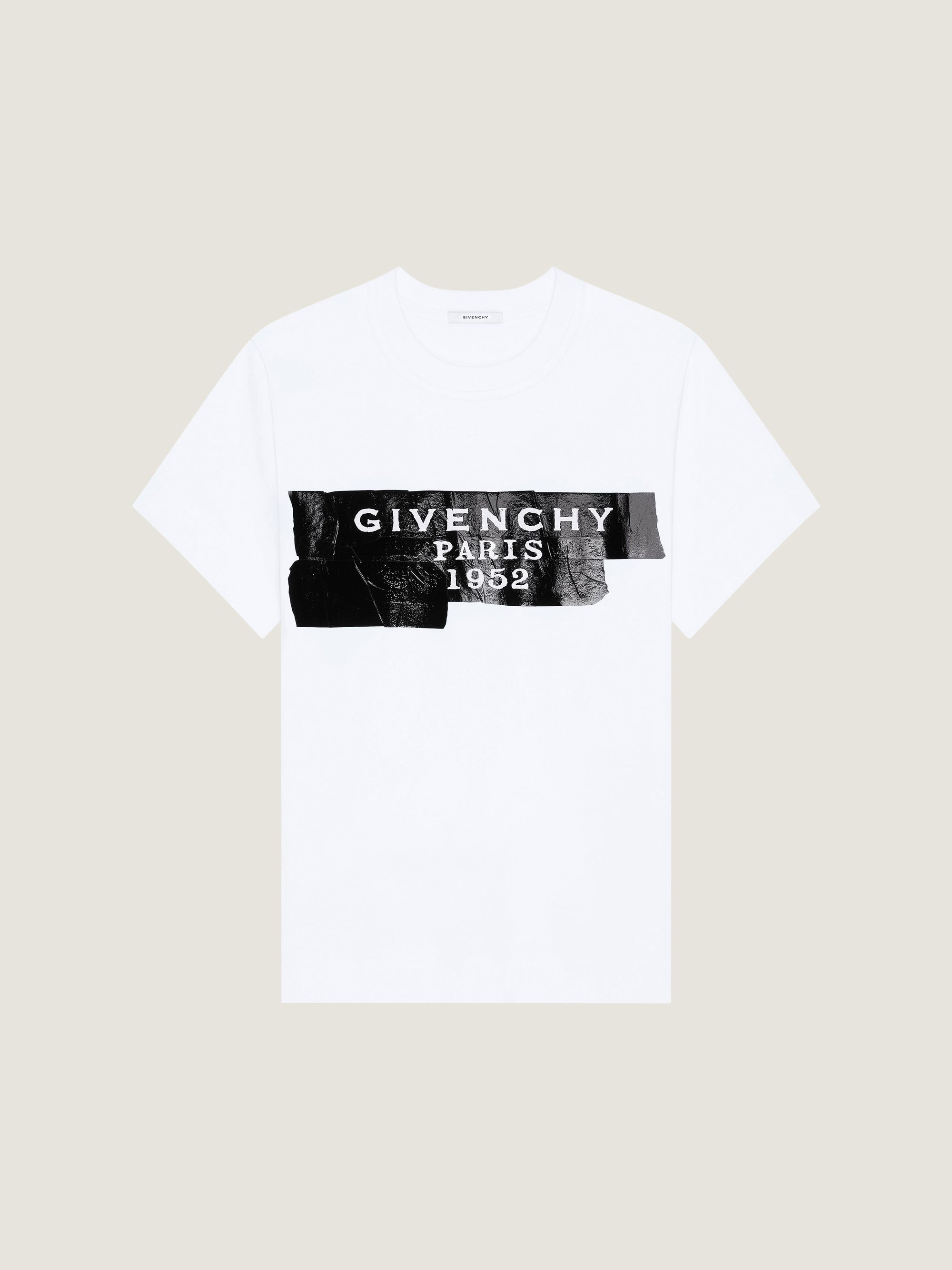 FITTED T-SHIRT