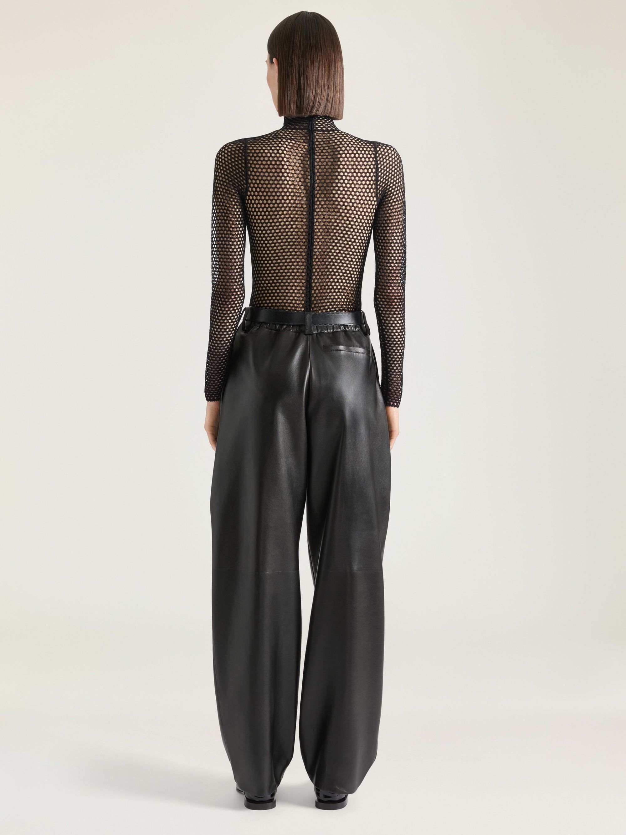 LARGE MESH STITCH
