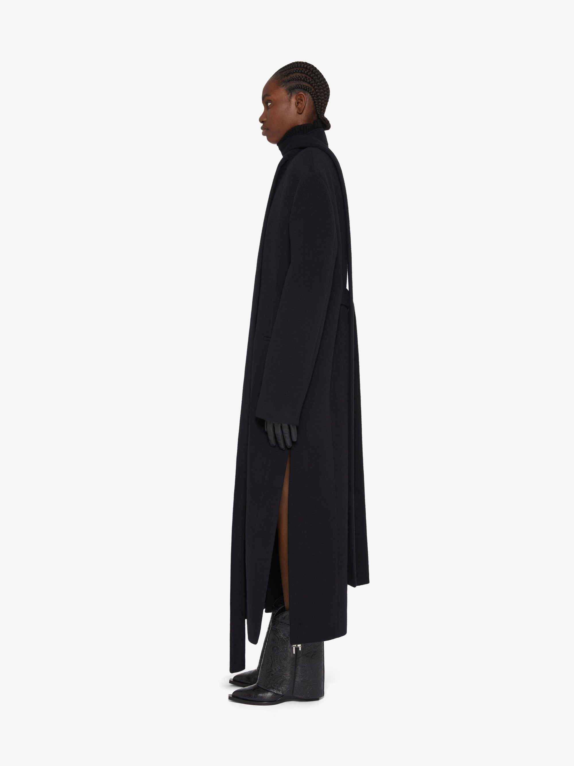 COAT WITH SCARF