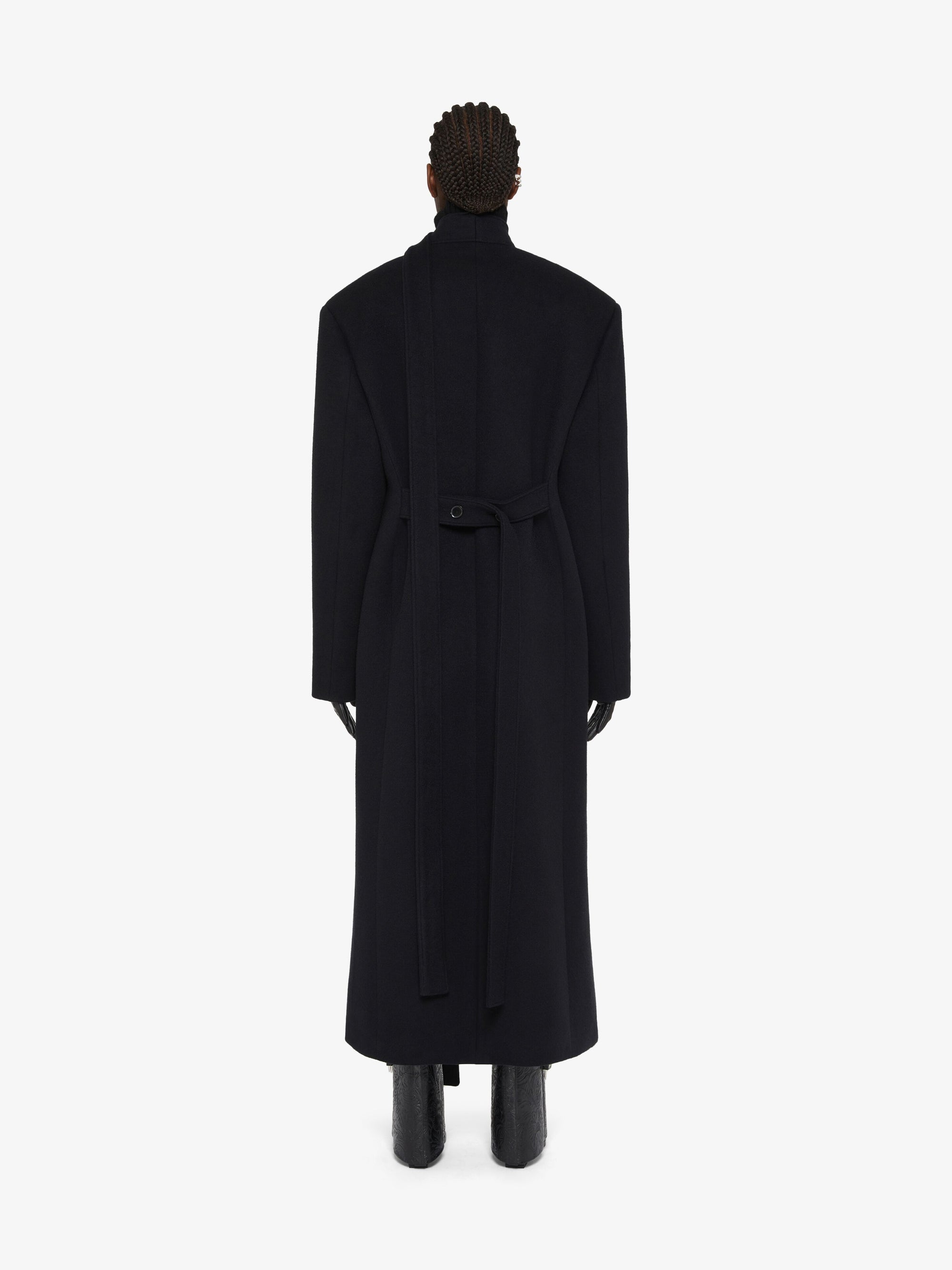COAT WITH SCARF