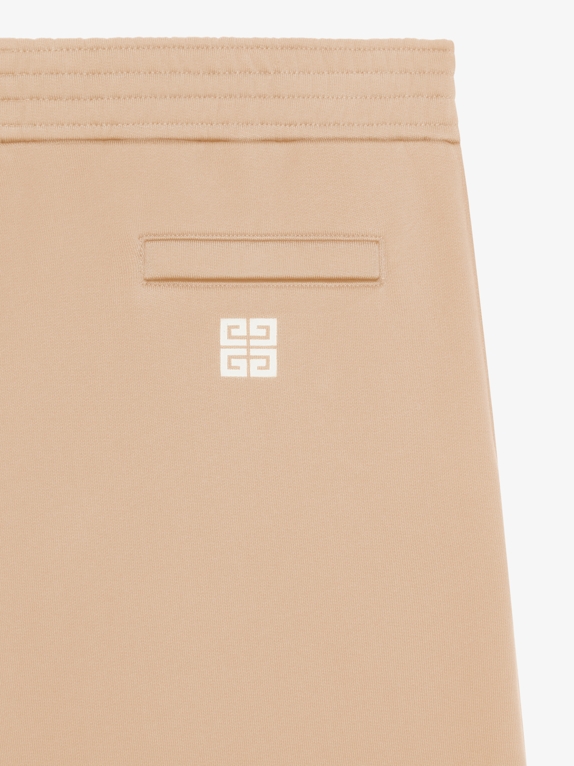 BOXY FIT SHORT