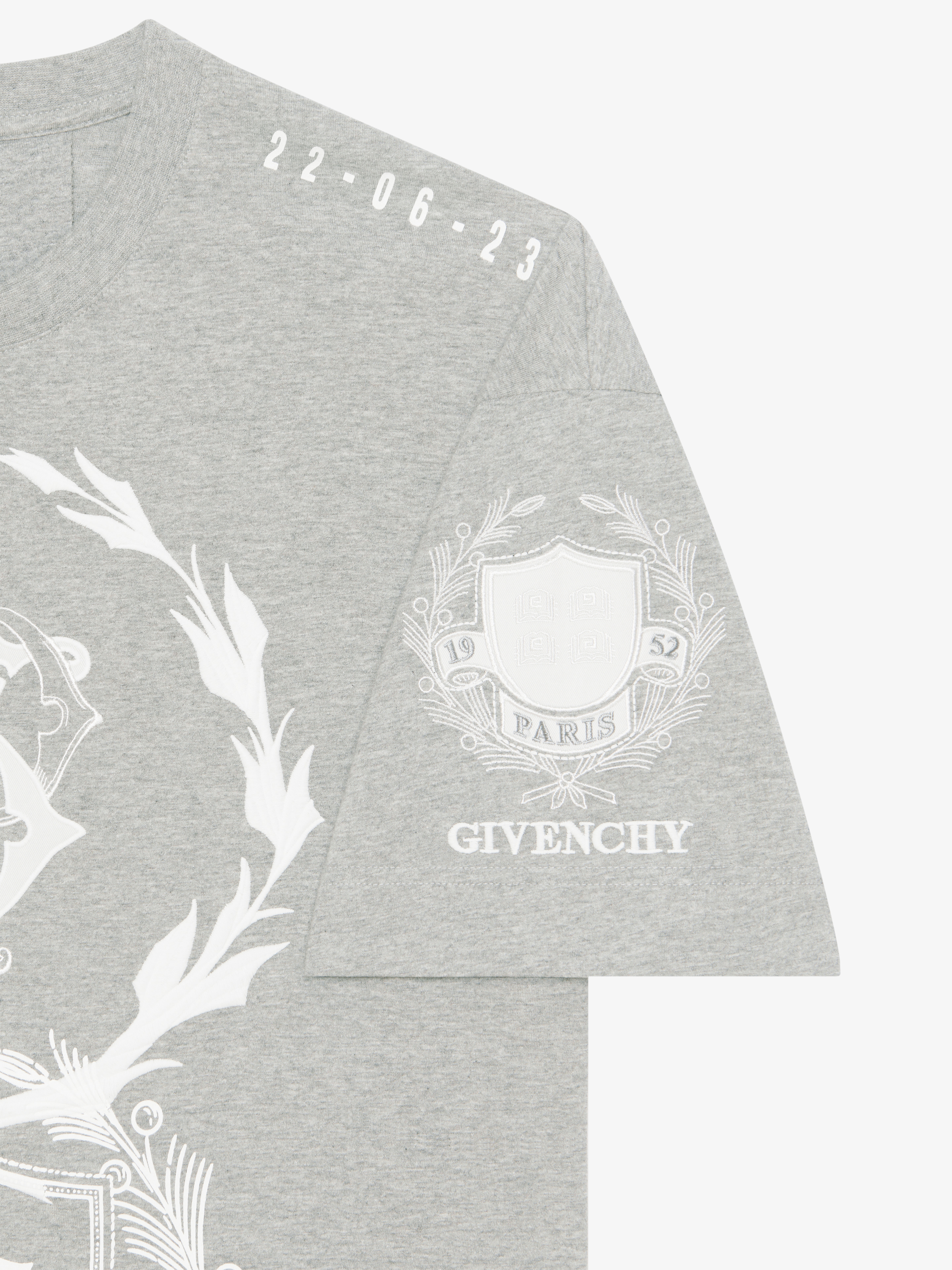 CREST STORY ON GREY MELANGE BASE