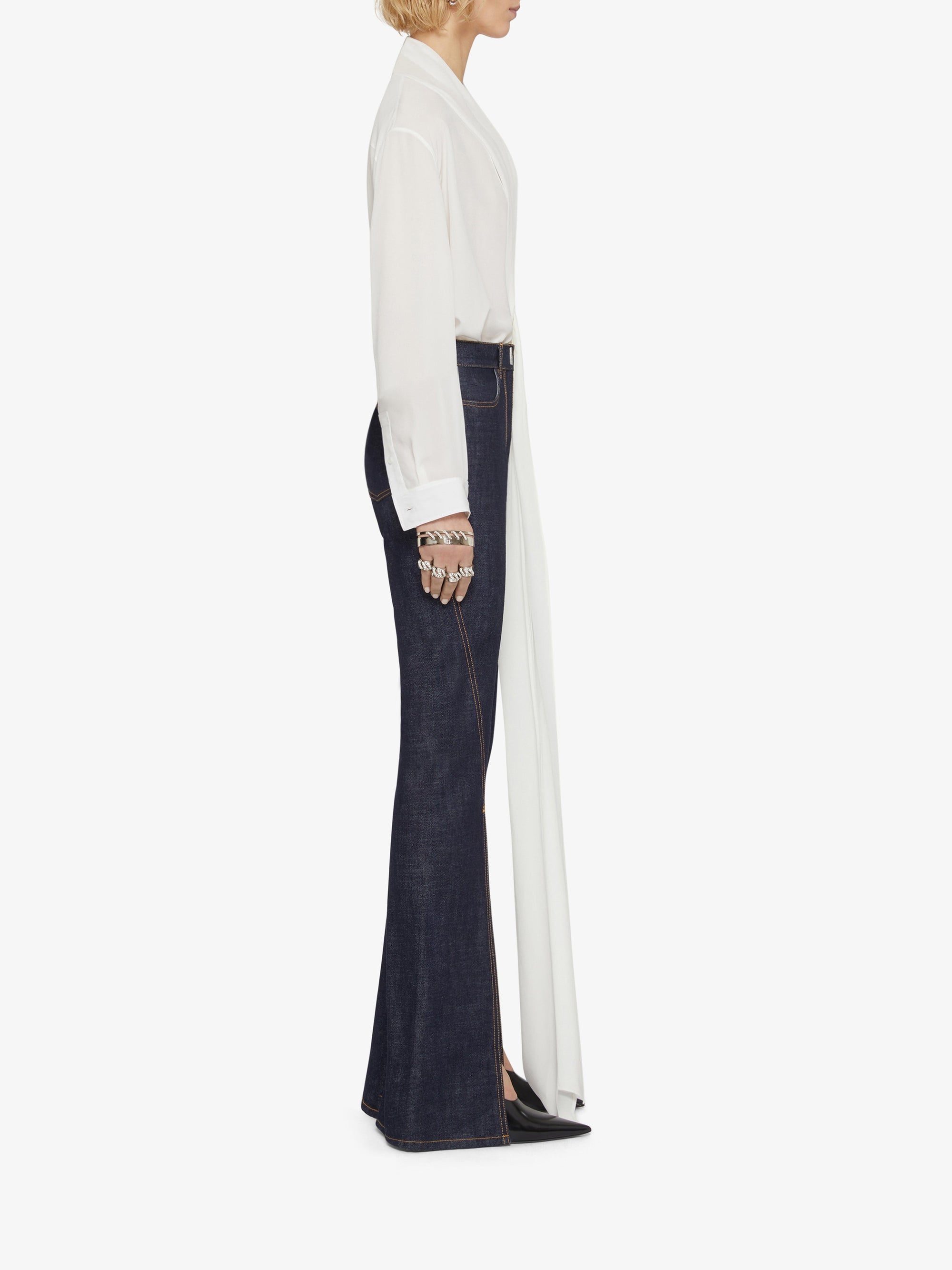 FRONT SPLIT BOOT CUT ASIAN FIT