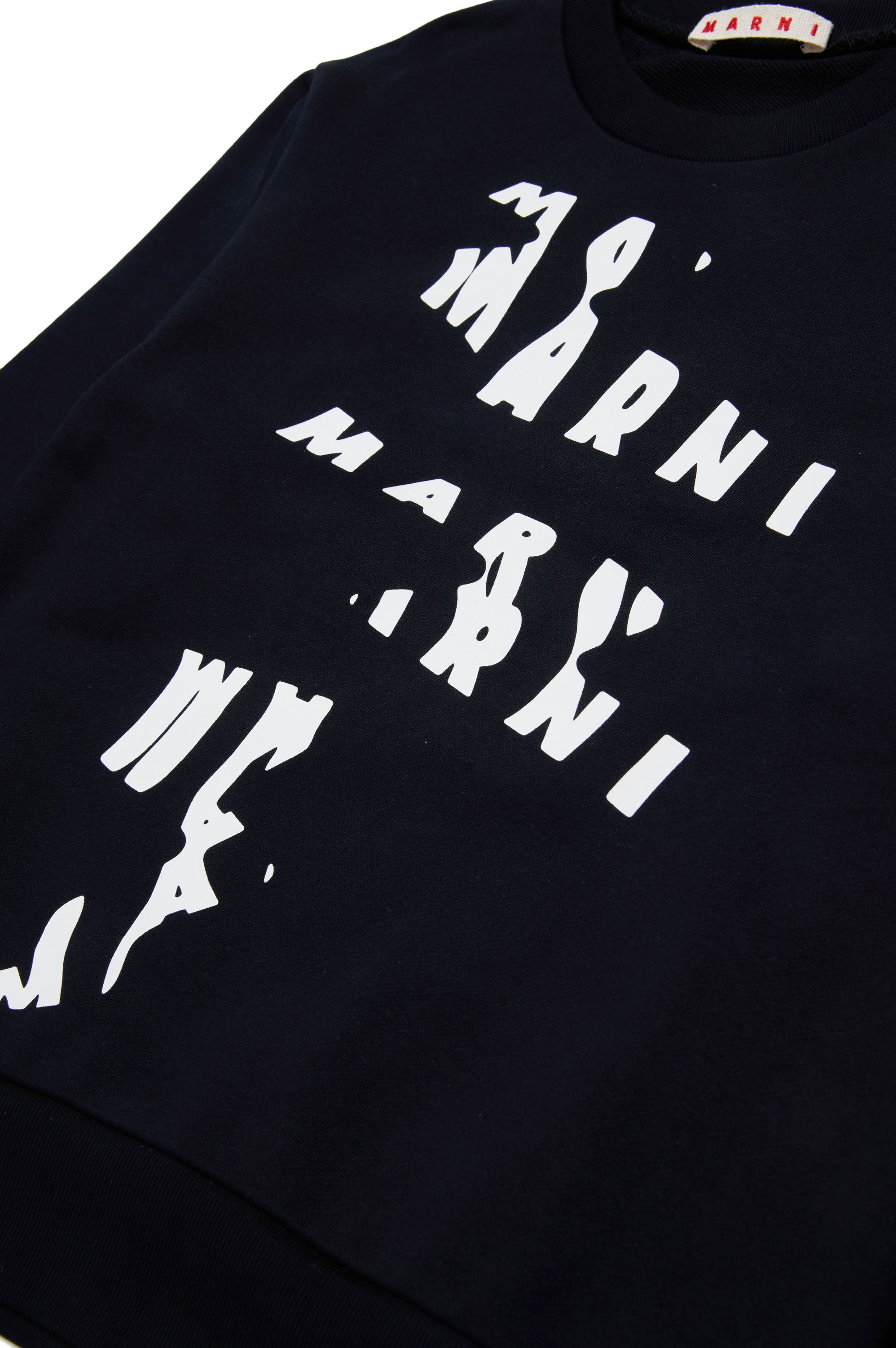 Black Pulls - Black