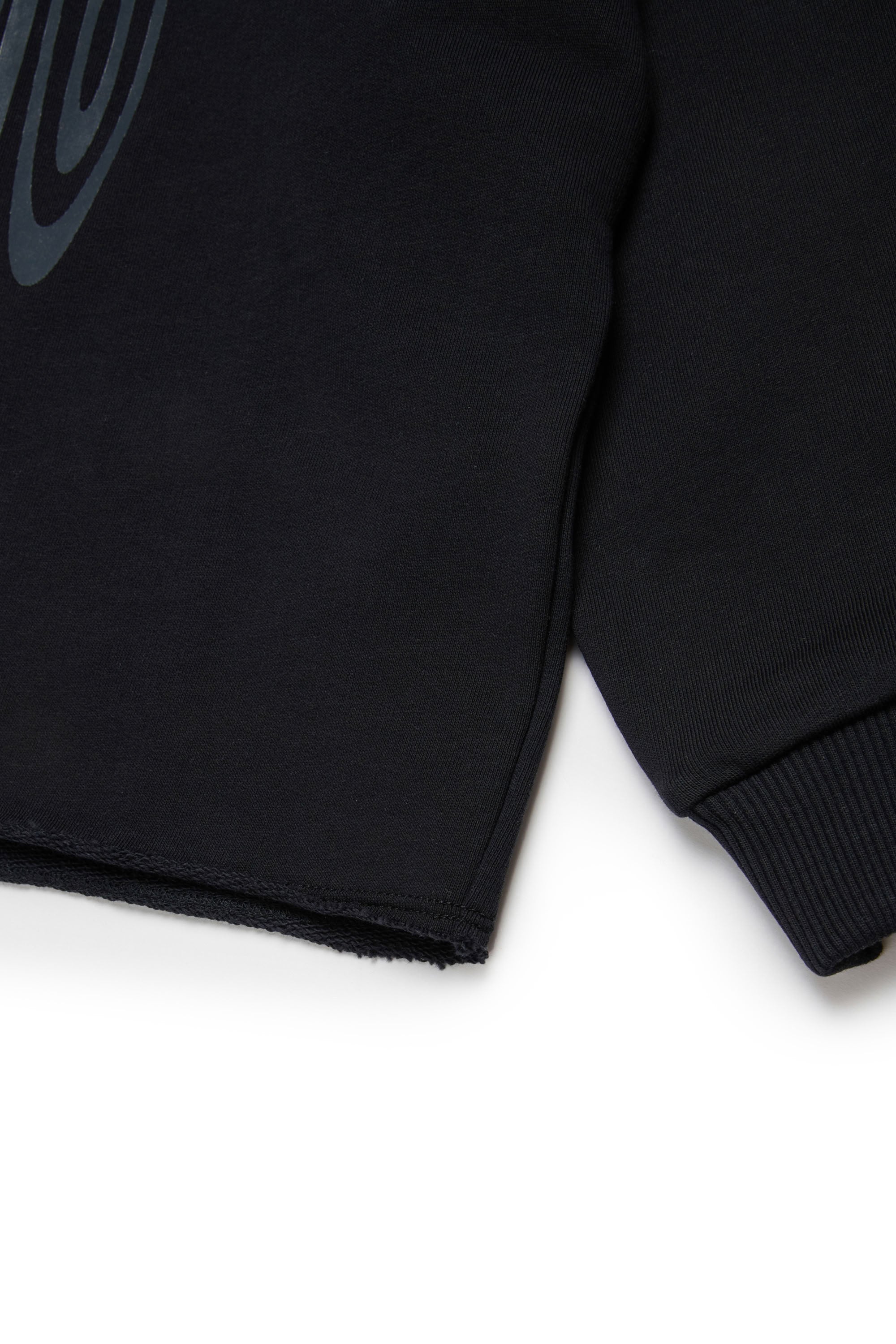 Black Pulls - Black